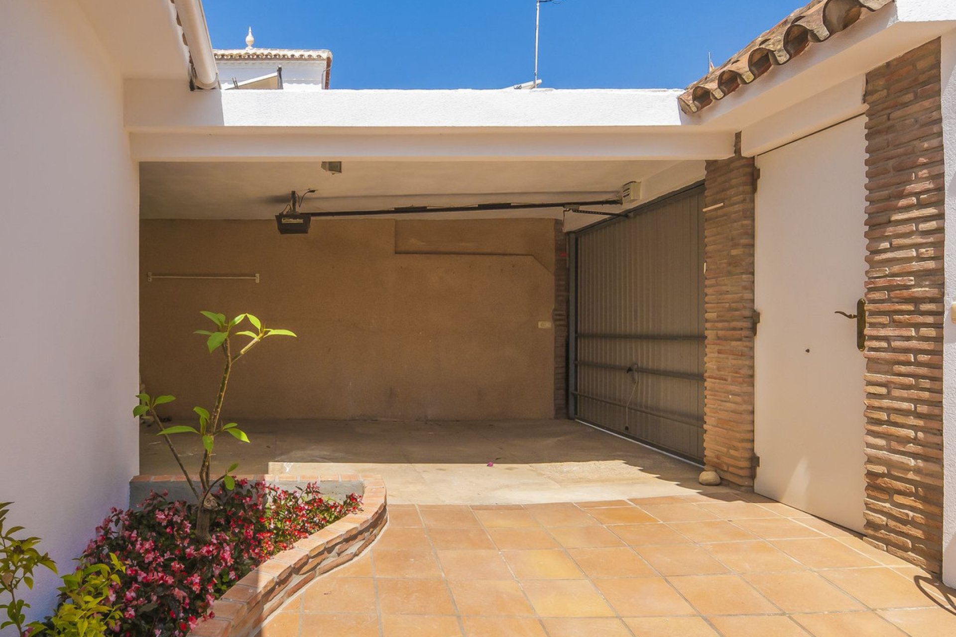 Resale - House - Detached Villa - Marbella - Marbella Centro