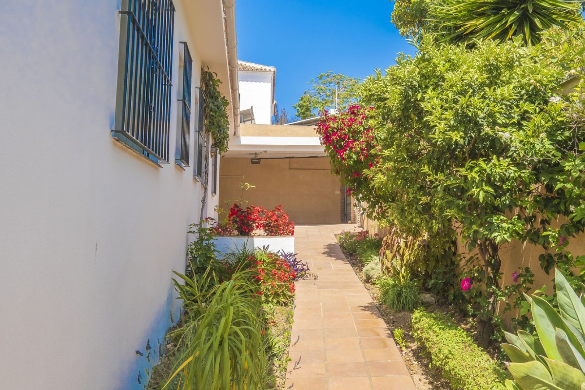 Resale - House - Detached Villa - Marbella - Marbella Centro