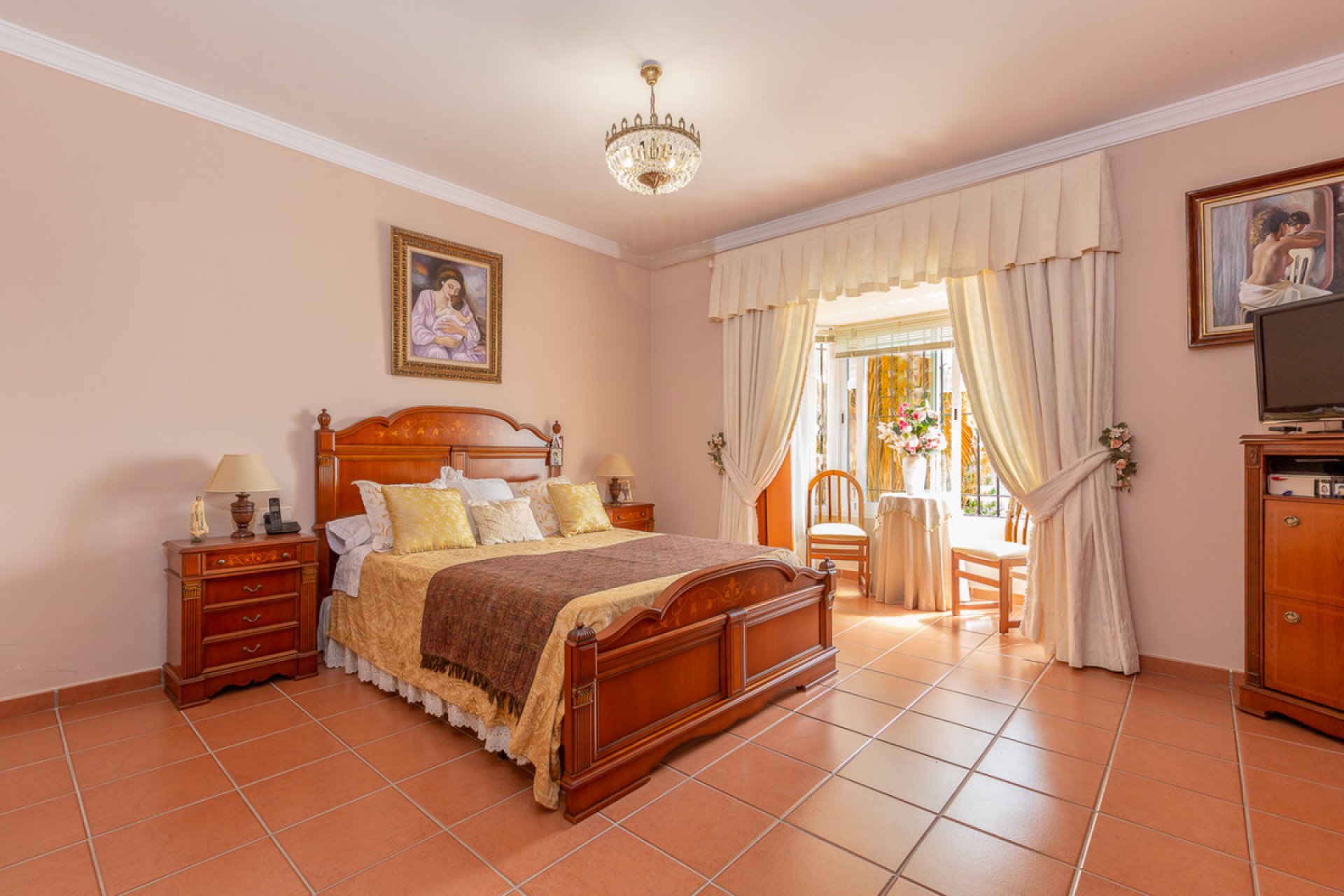 Resale - House - Detached Villa - Marbella - Marbella Centro