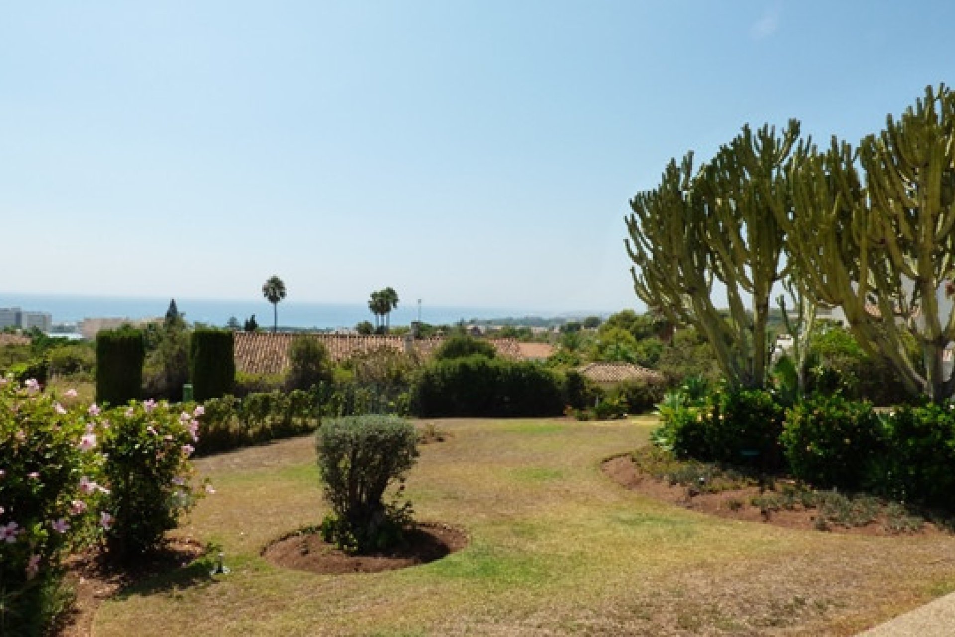 Resale - House - Detached Villa - Marbella - Marbella Centro