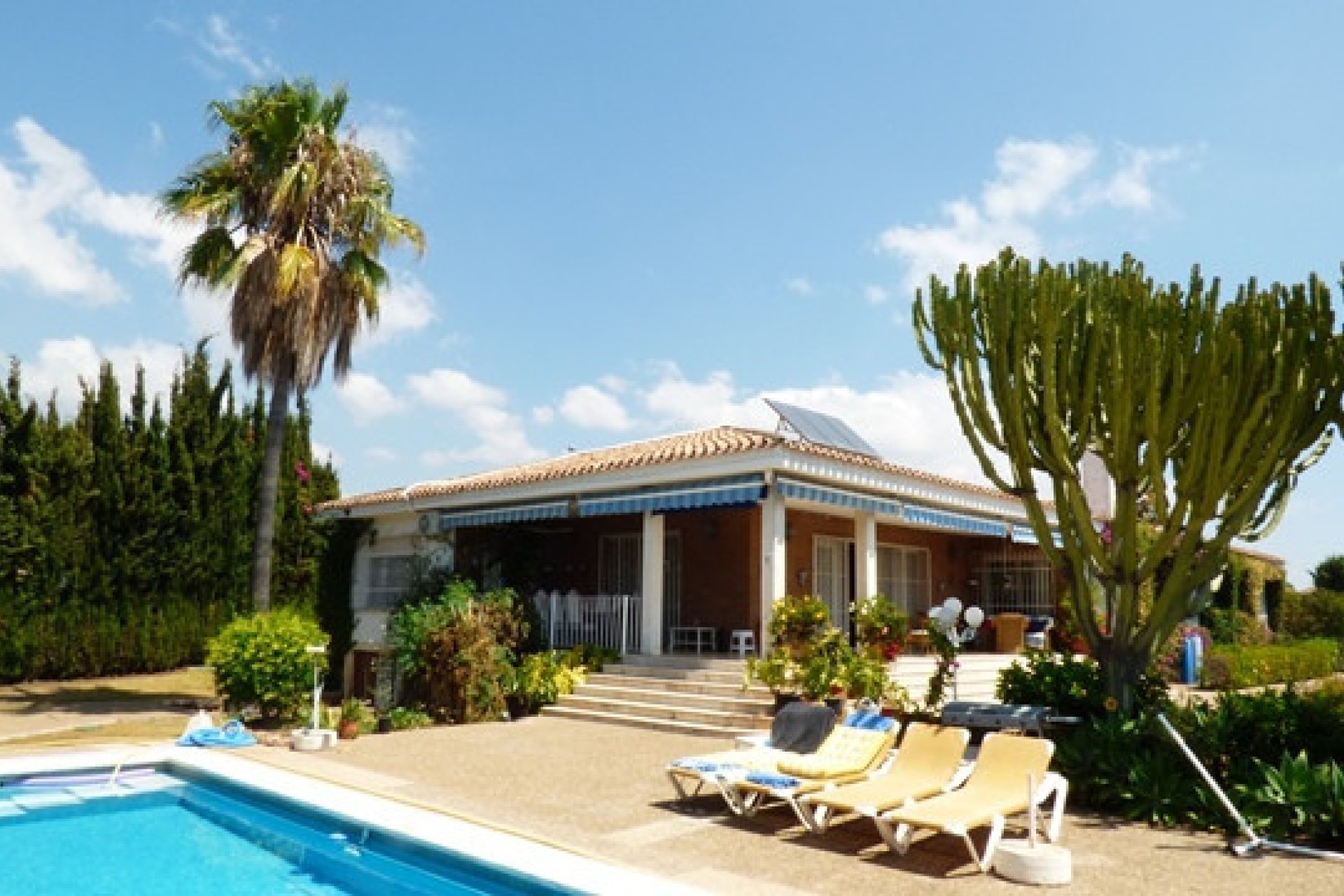 Resale - House - Detached Villa - Marbella - Marbella Centro