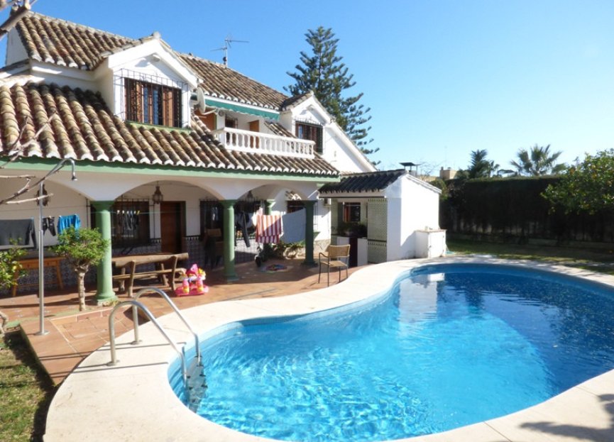 Resale - House - Detached Villa - Marbella - Marbella Centro