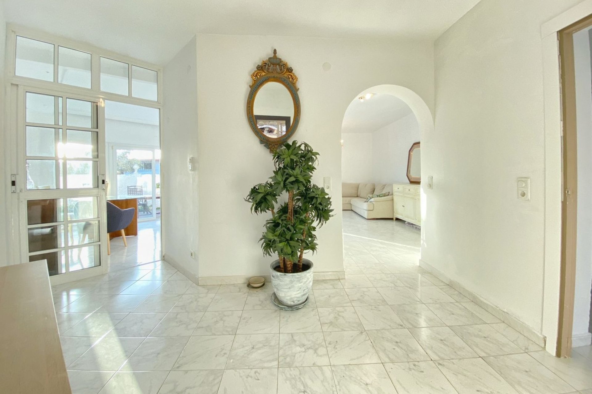 Resale - House - Detached Villa - Marbella - Marbella Centro