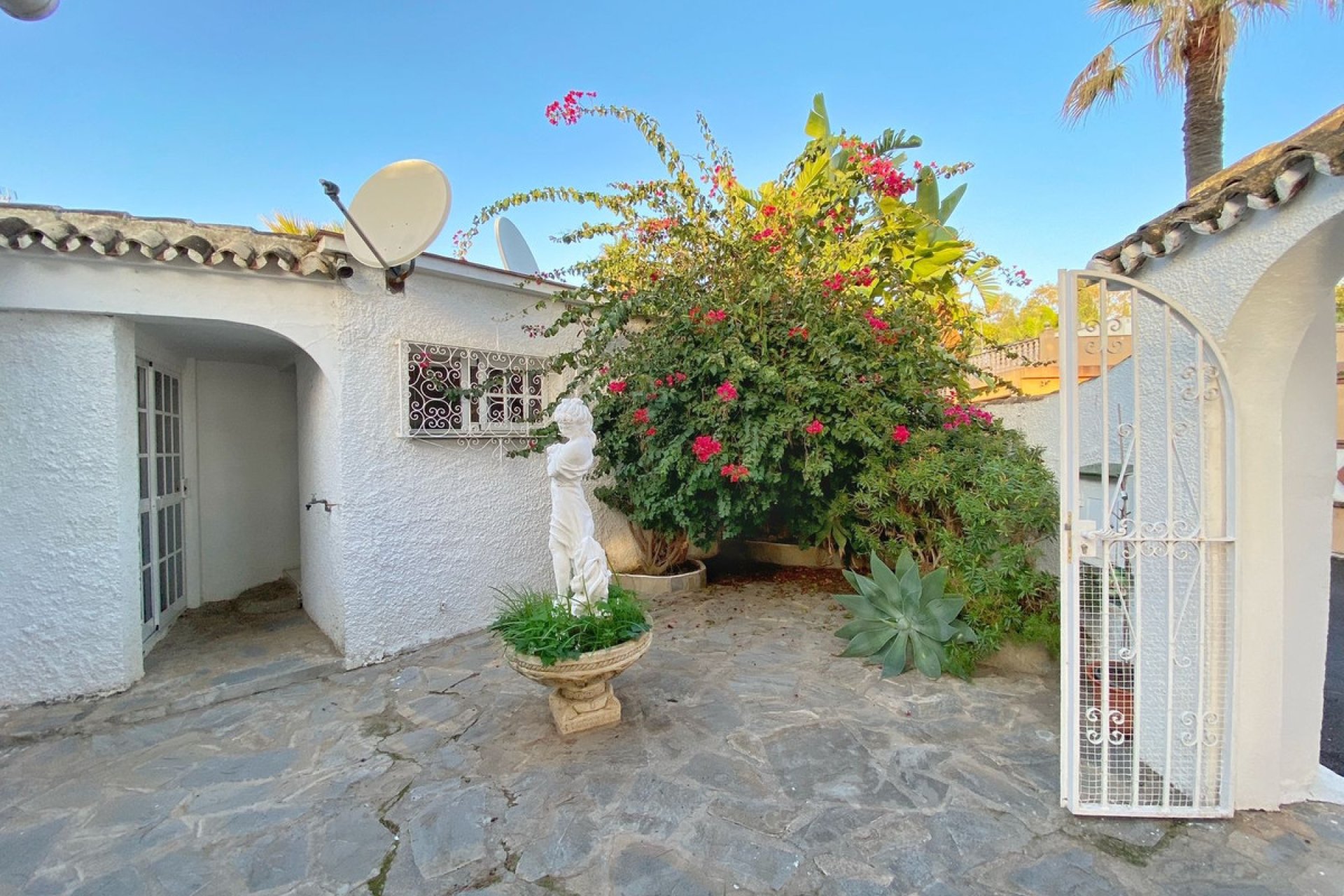 Resale - House - Detached Villa - Marbella - Marbella Centro