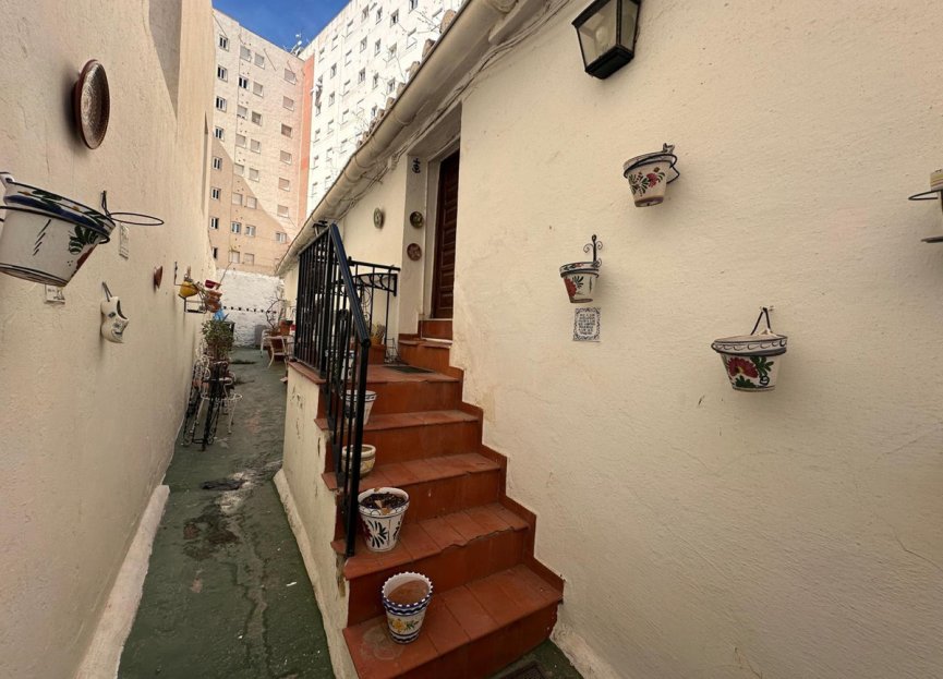 Resale - House - Detached Villa - Marbella - Marbella Centro