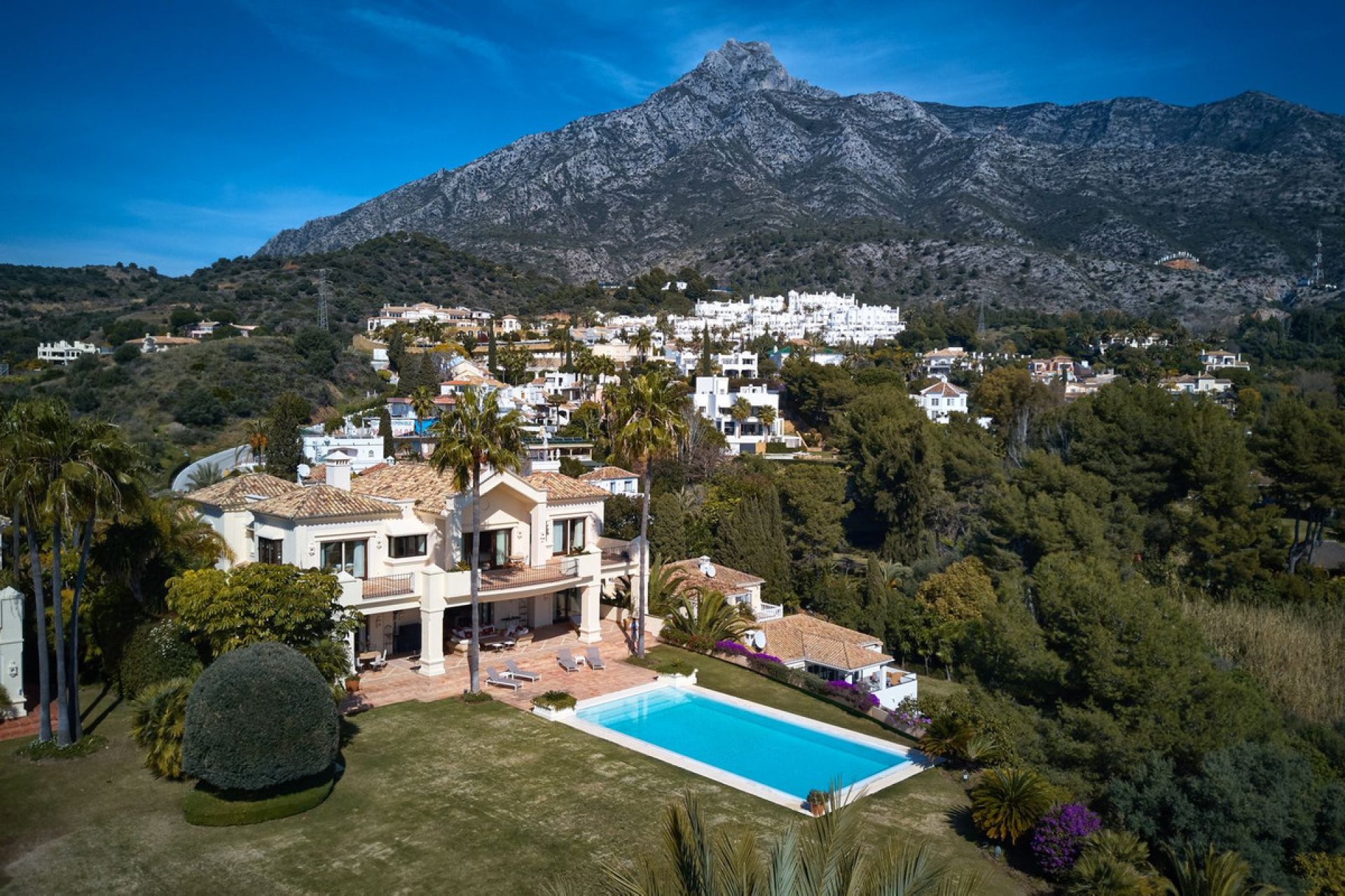 Resale - House - Detached Villa - Marbella - Marbella Centro