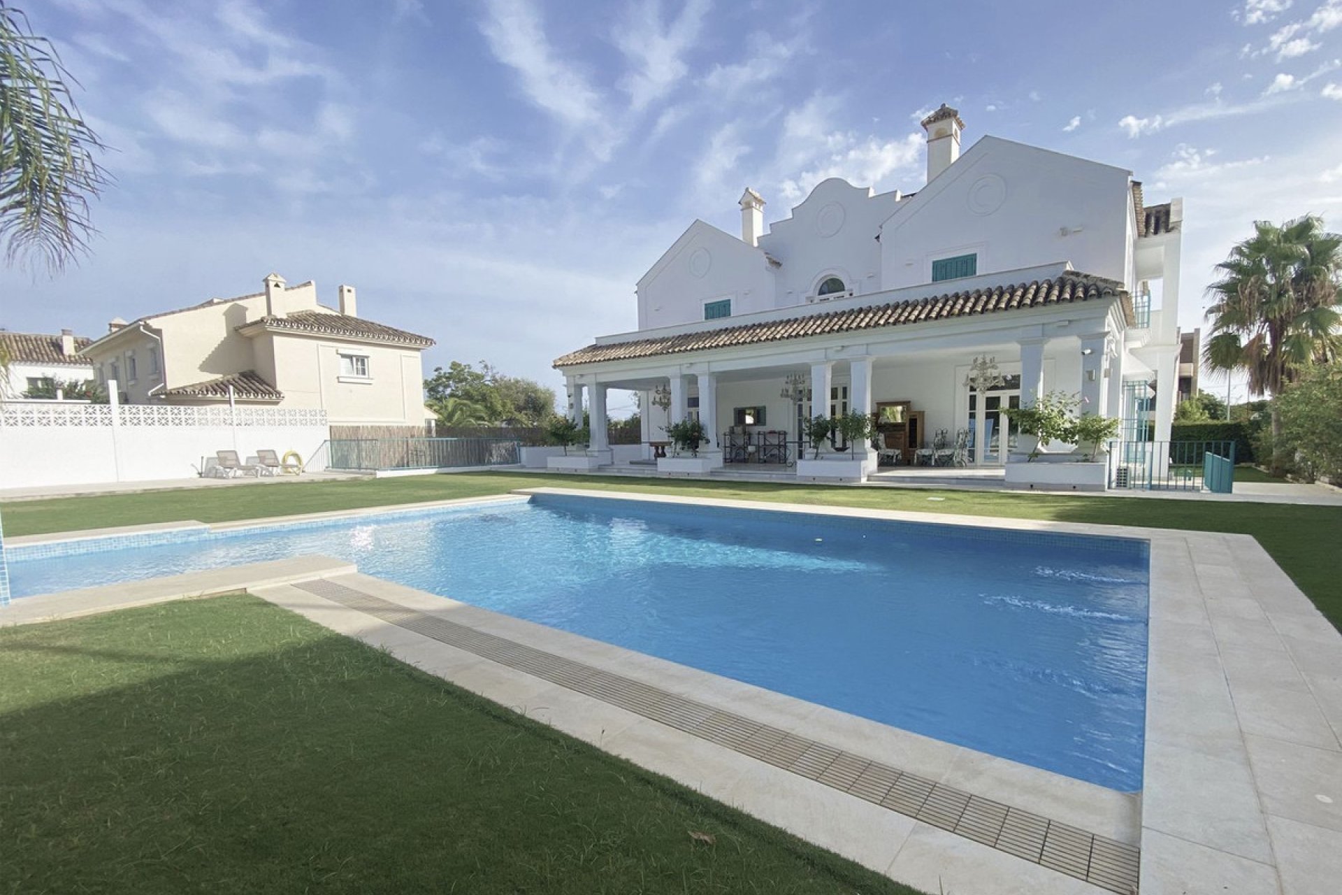 Resale - House - Detached Villa - Marbella - Marbella Centro