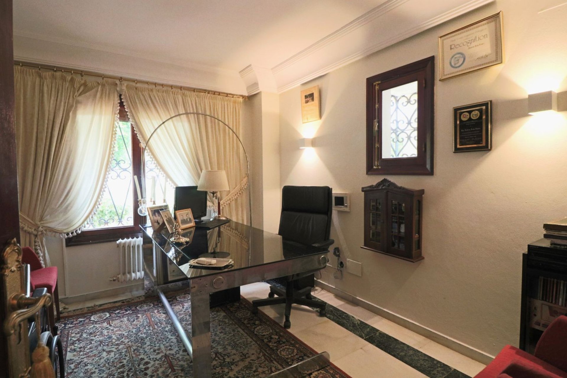 Resale - House - Detached Villa - Marbella - Marbella Centro