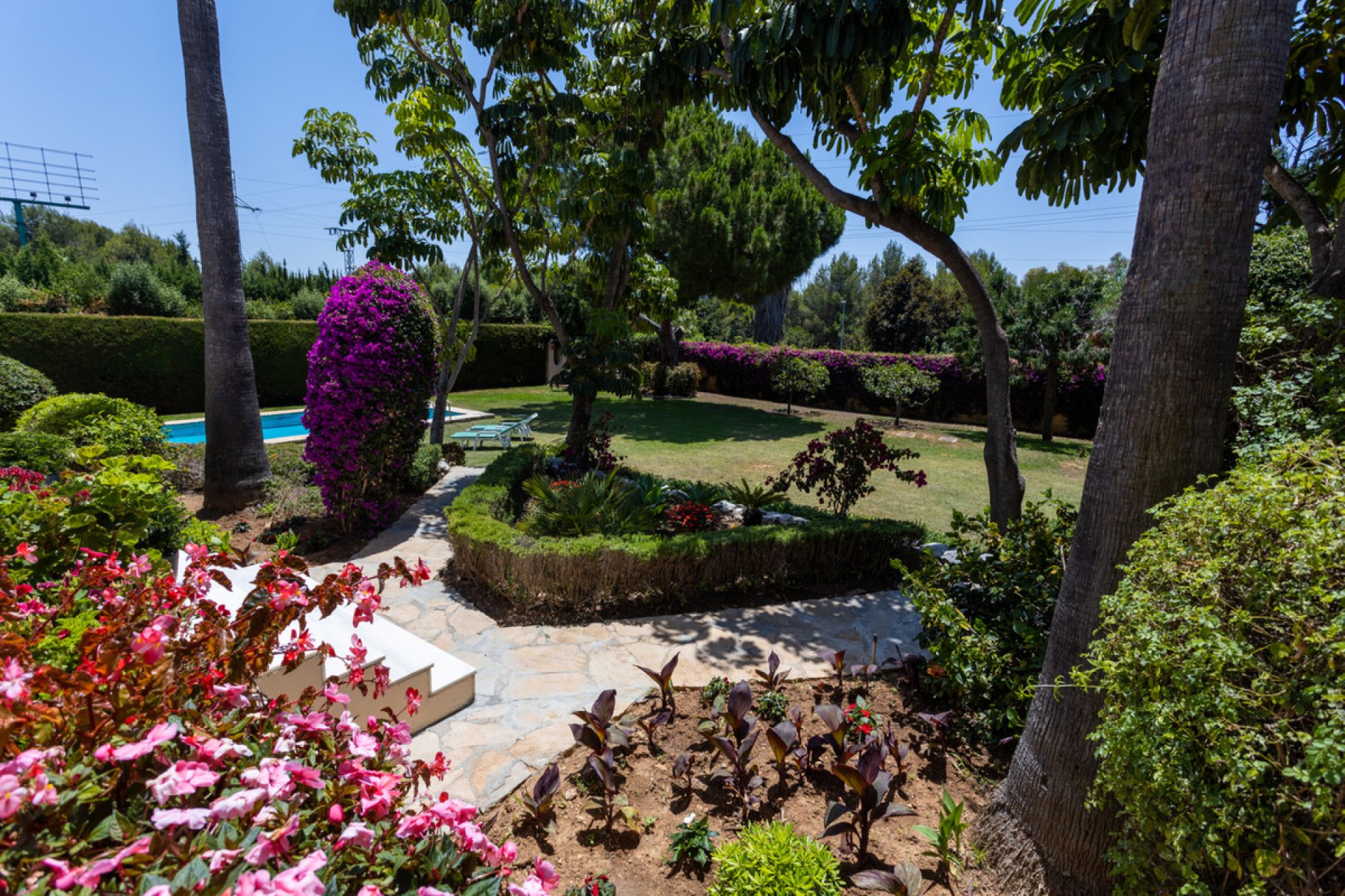 Resale - House - Detached Villa - Marbella - Marbella Centro