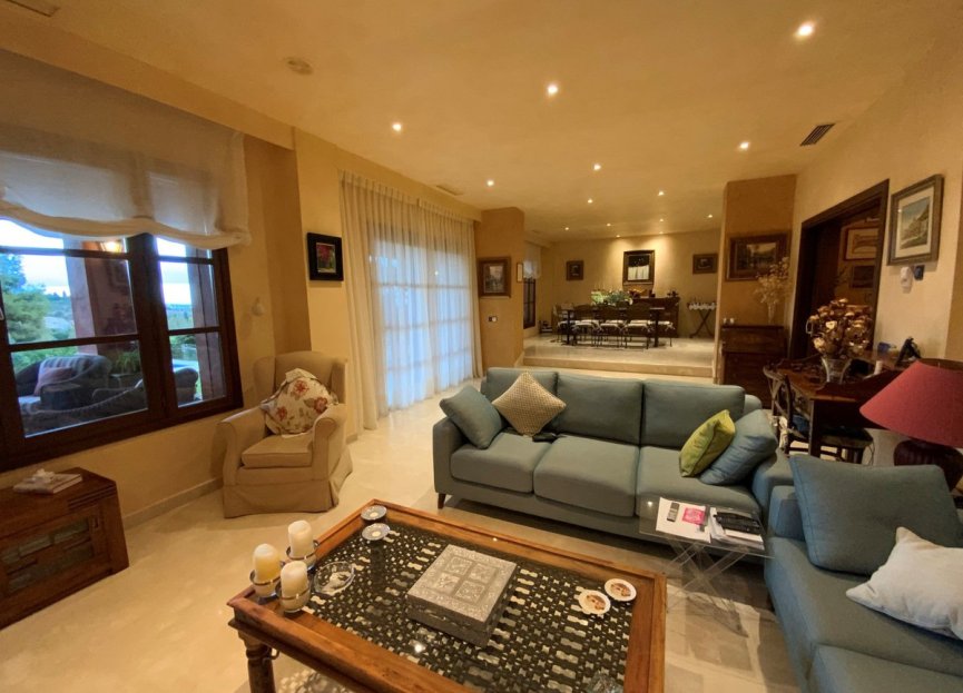 Resale - House - Detached Villa - Marbella - Marbella Centro