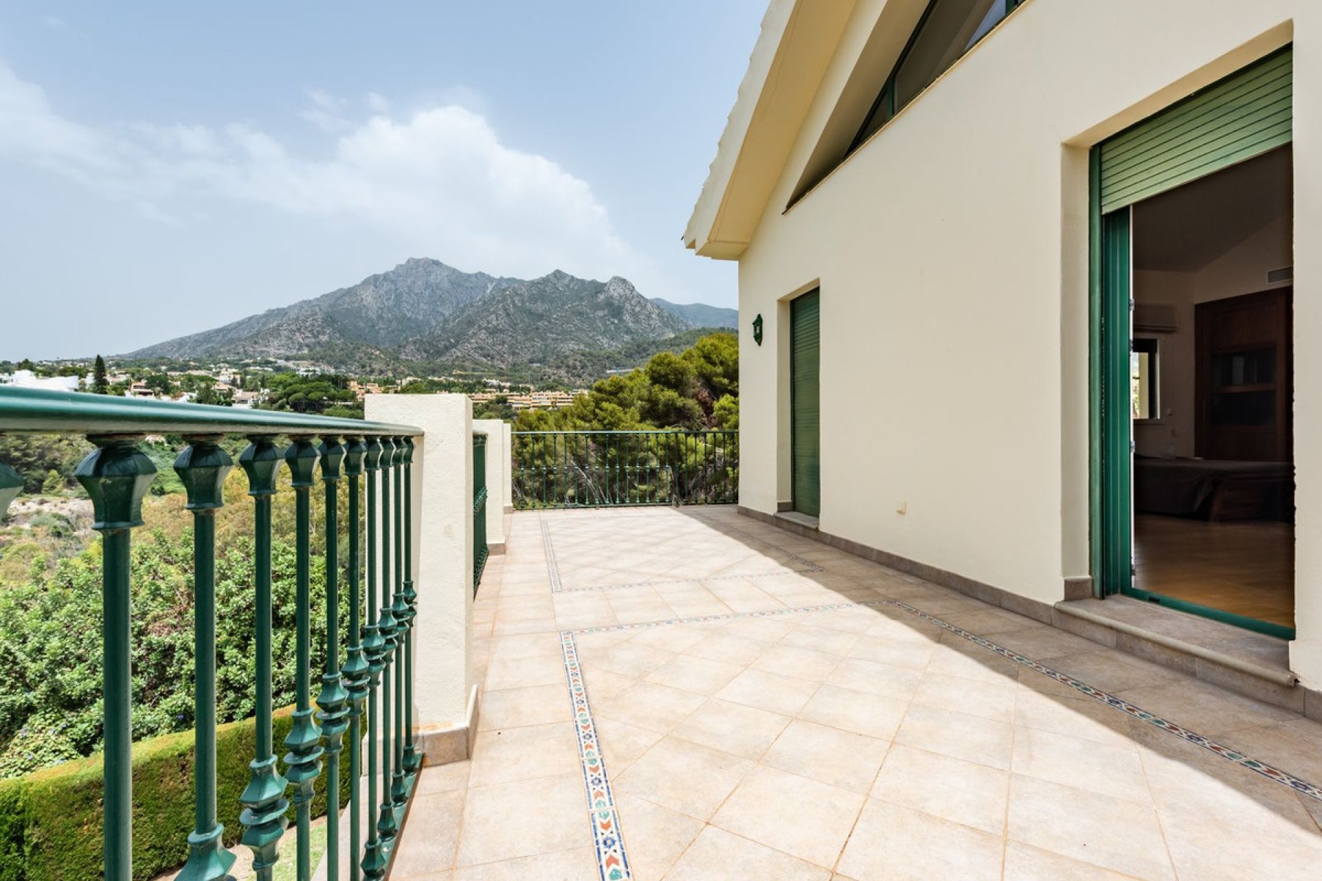 Resale - House - Detached Villa - Marbella - Marbella Centro