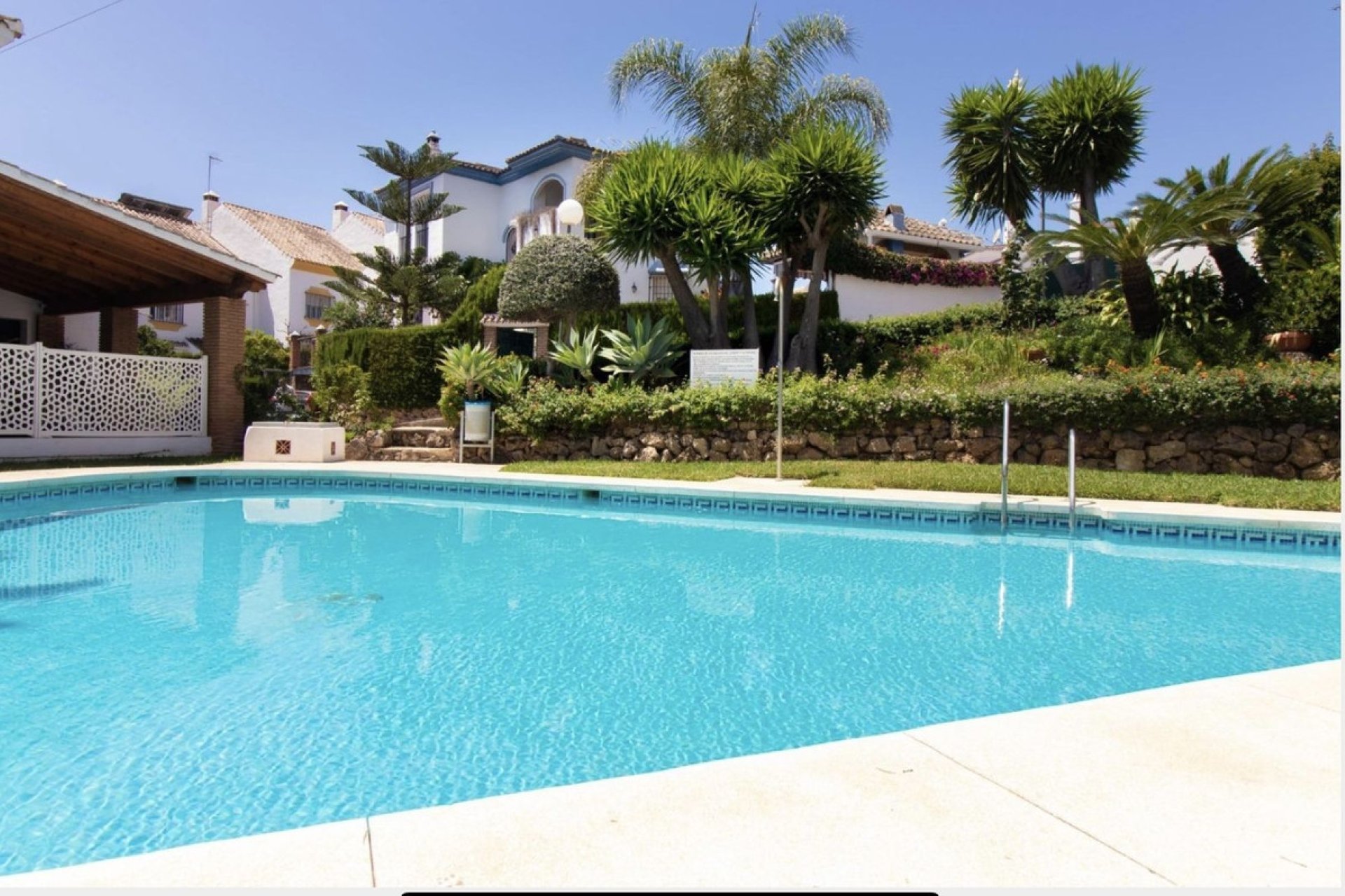 Resale - House - Detached Villa - Marbella - Marbella Centro