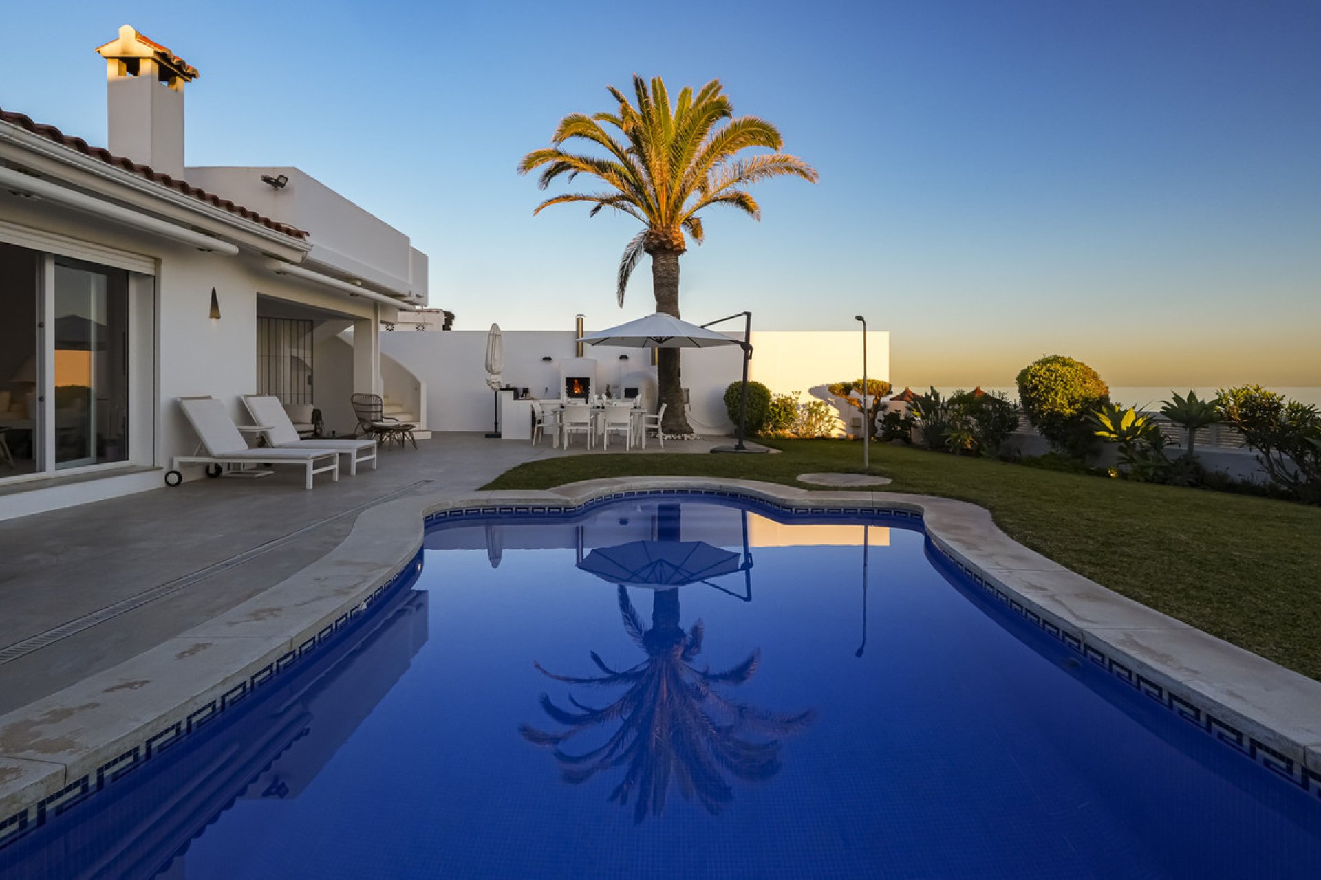 Resale - House - Detached Villa - Marbella - Marbella Centro