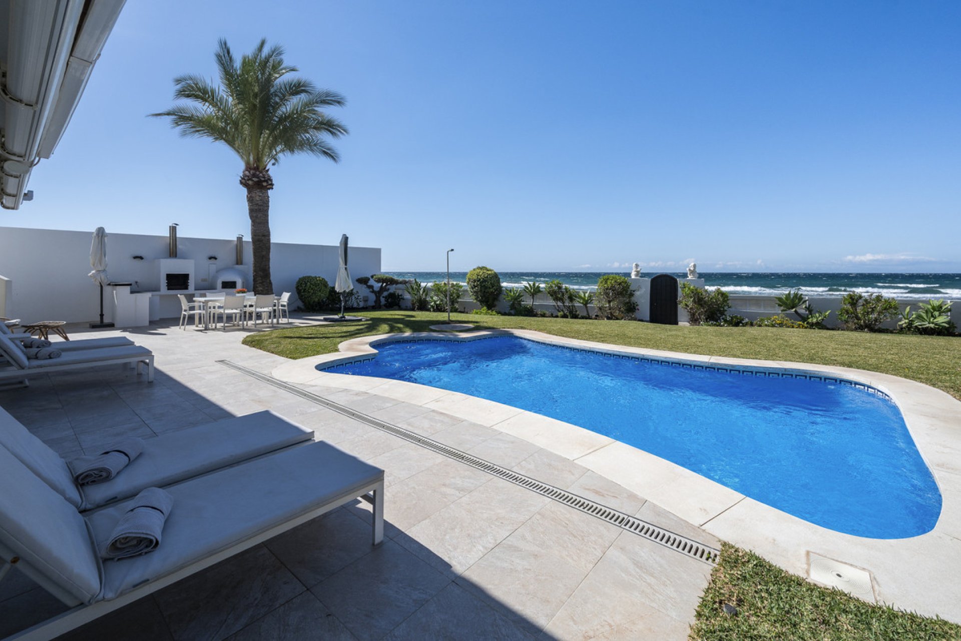 Resale - House - Detached Villa - Marbella - Marbella Centro