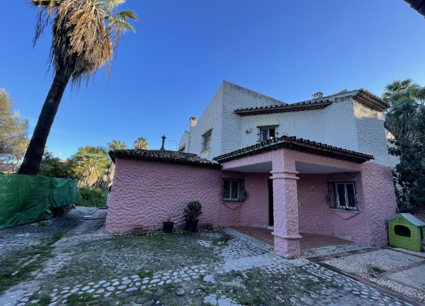 Resale - House - Detached Villa - Marbella - Marbella Centro