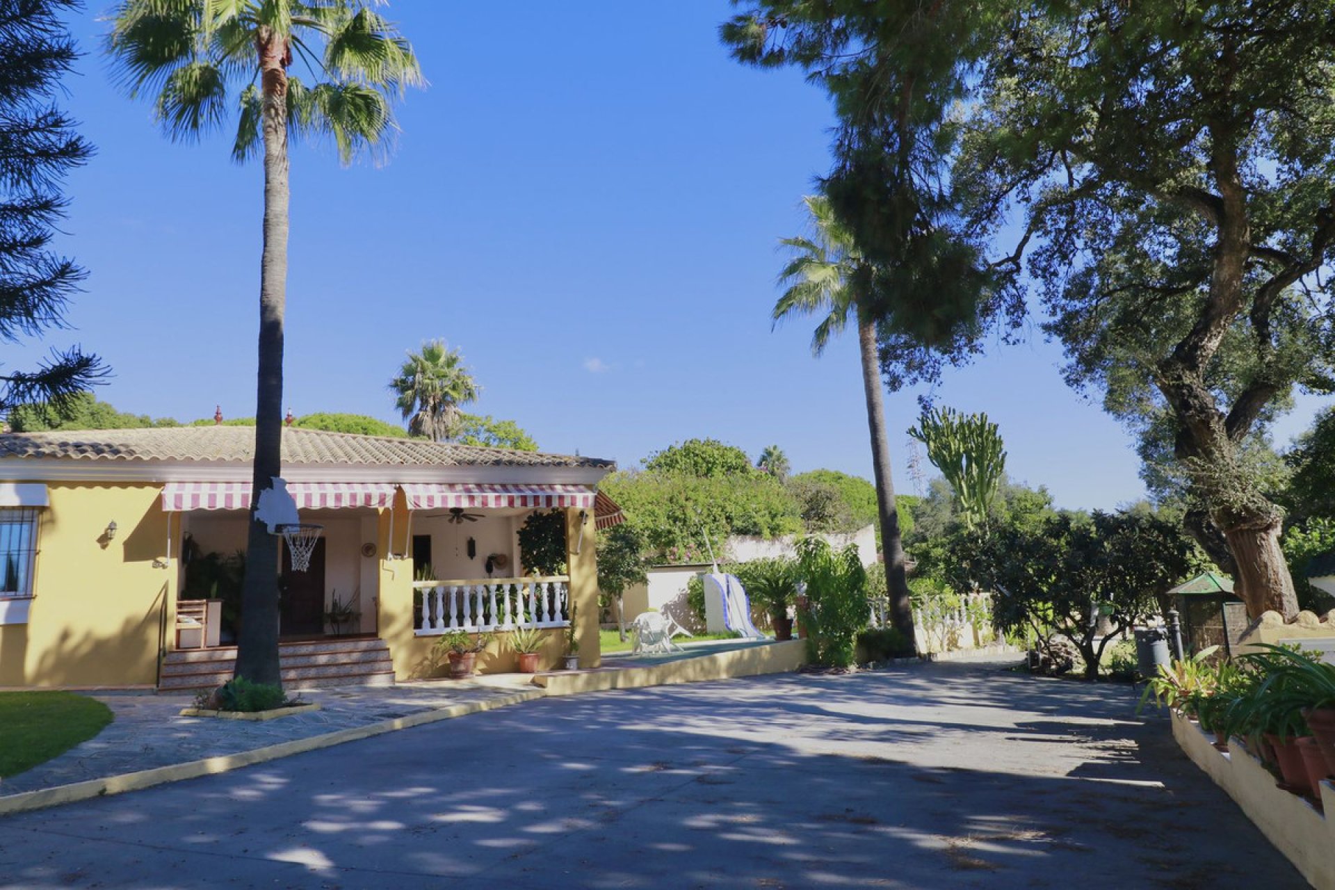 Resale - House - Detached Villa - Marbella - Marbella Centro