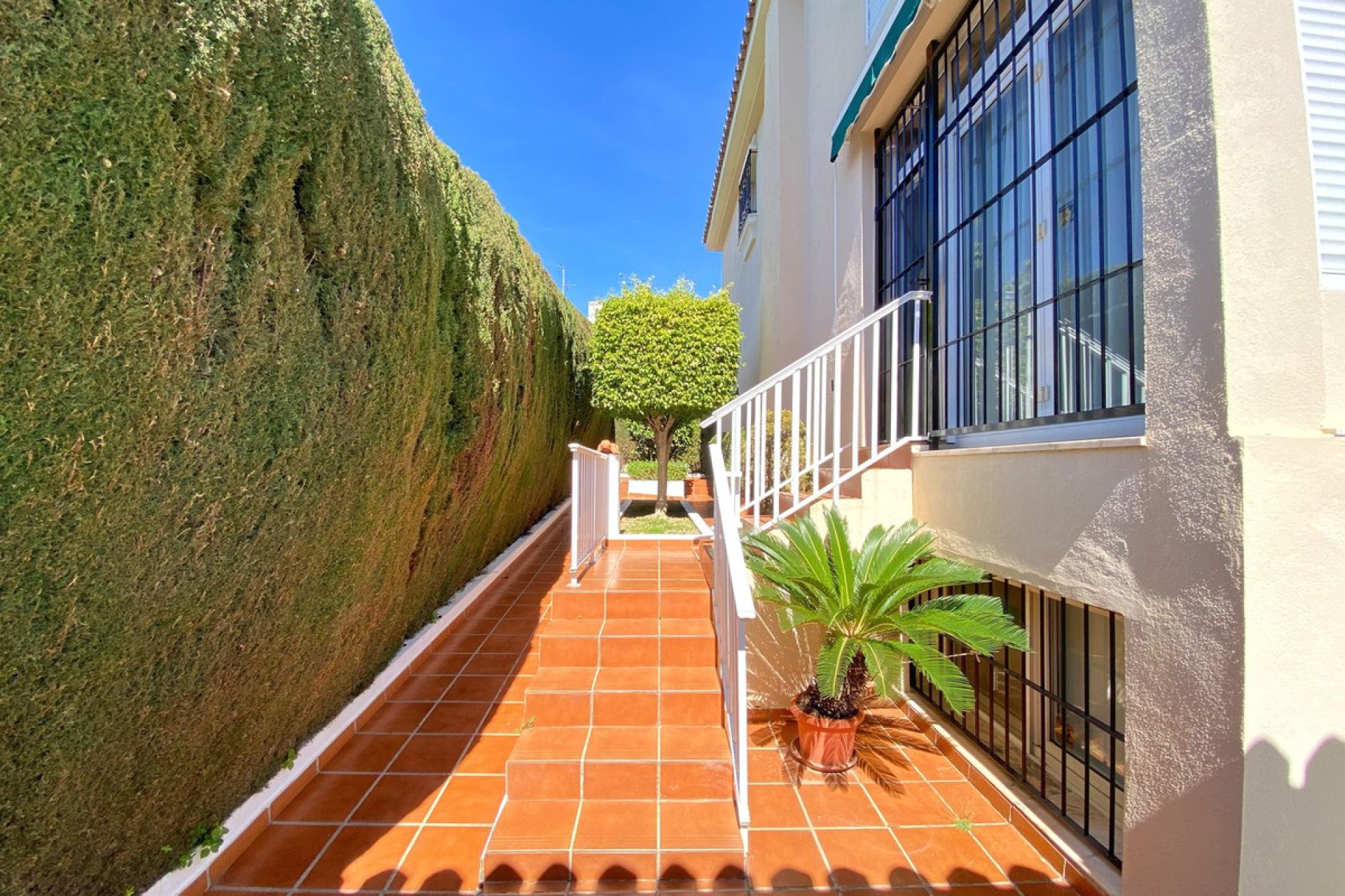 Resale - House - Detached Villa - Marbella - Marbella Centro