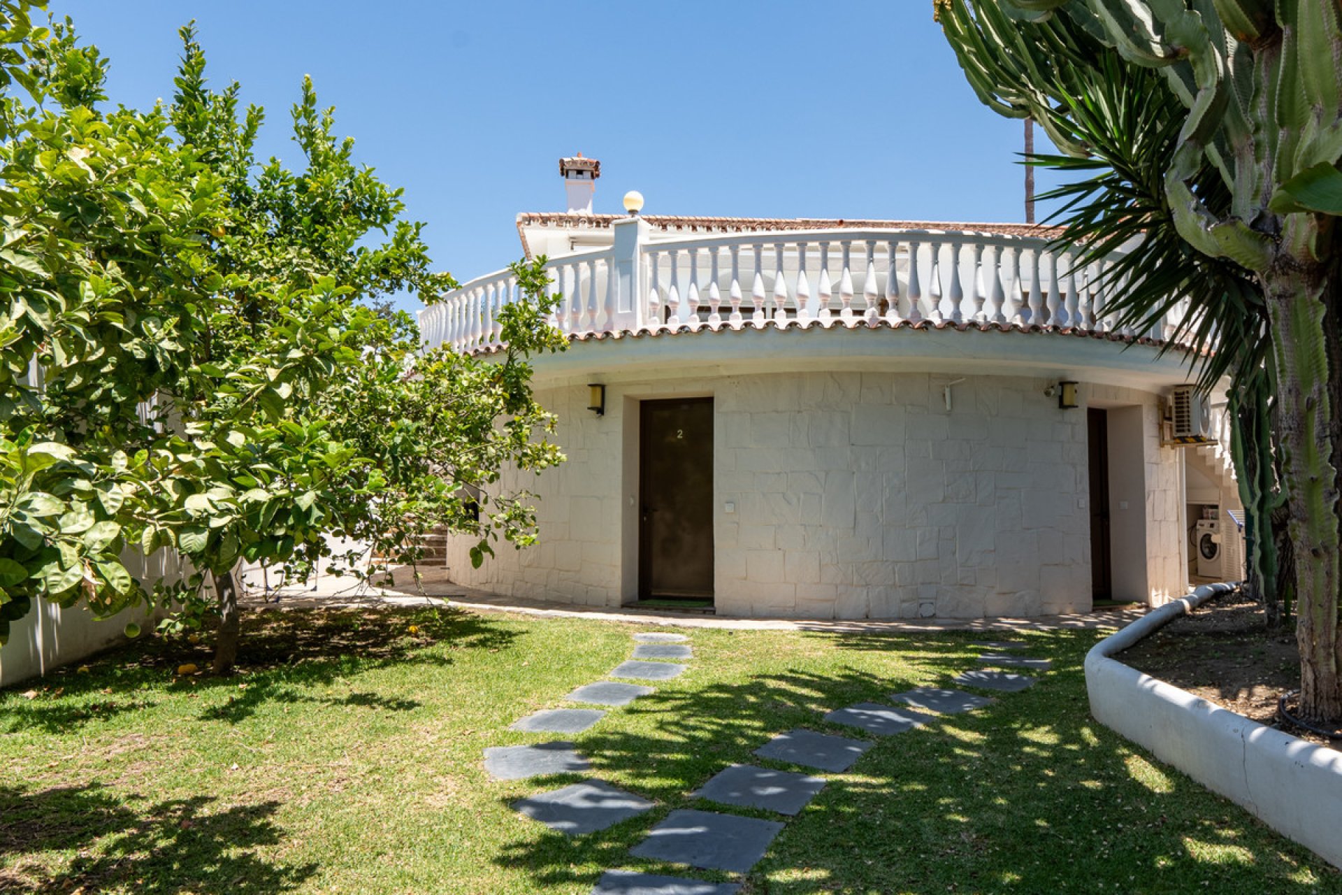 Resale - House - Detached Villa - Marbella - Marbella Centro