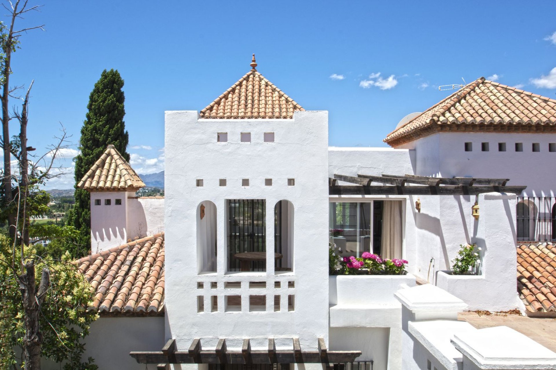 Resale - House - Detached Villa - Marbella - Marbella Centro