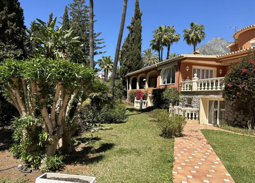 Resale - House - Detached Villa - Marbella - Marbella Centro