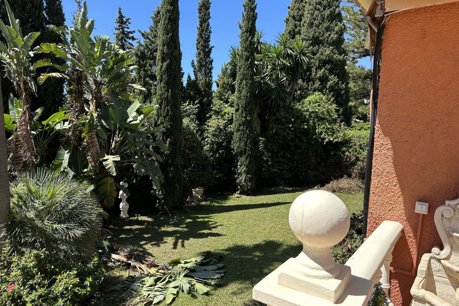 Resale - House - Detached Villa - Marbella - Marbella Centro