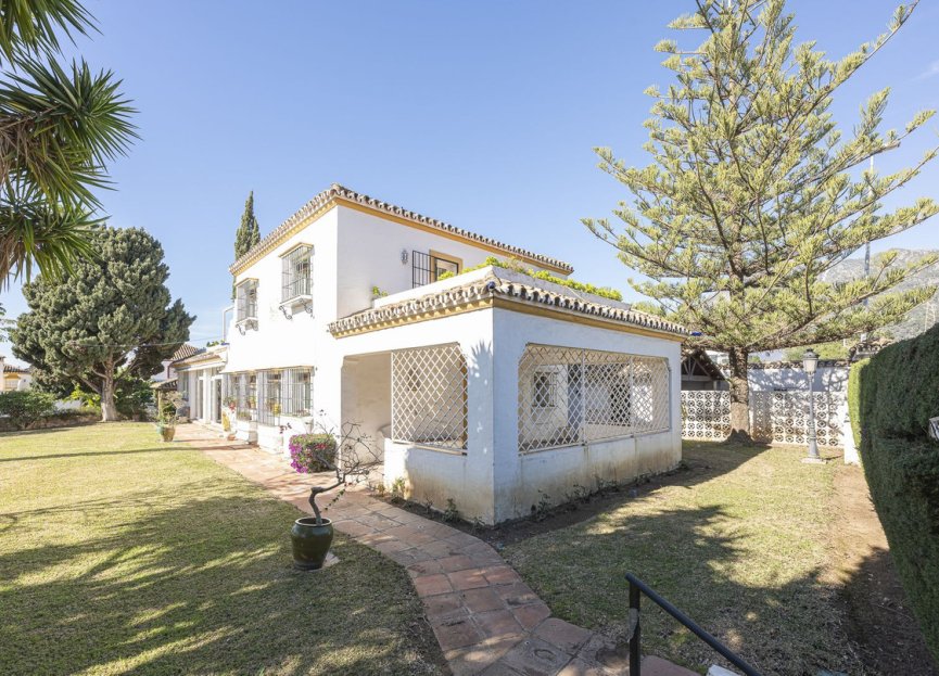 Resale - House - Detached Villa - Marbella - Marbella Centro