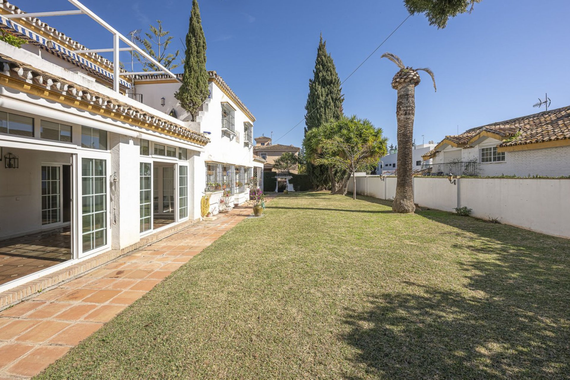 Resale - House - Detached Villa - Marbella - Marbella Centro