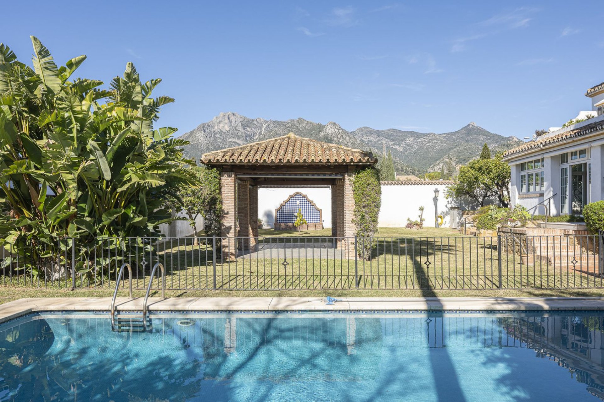 Resale - House - Detached Villa - Marbella - Marbella Centro