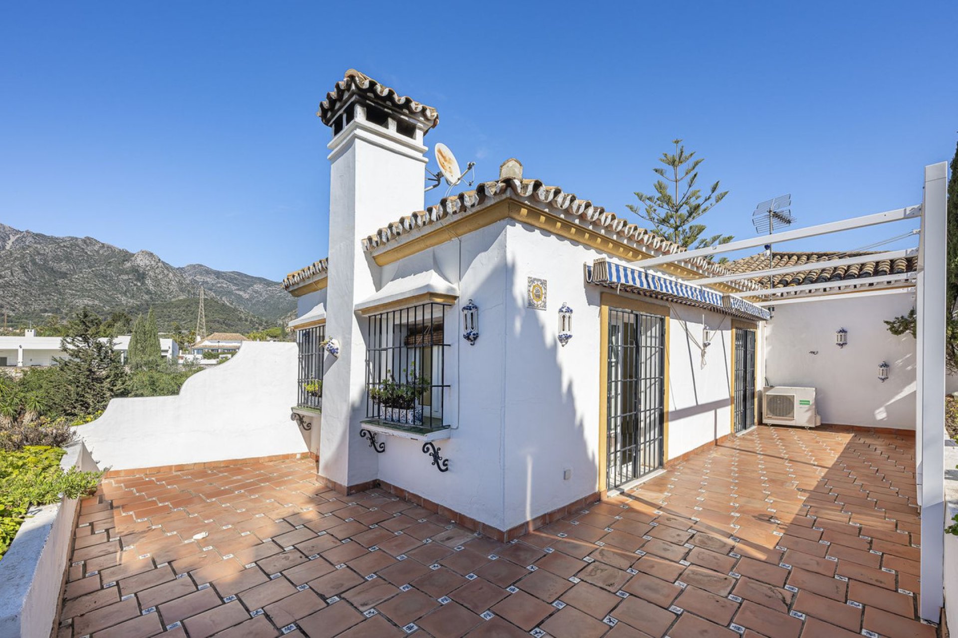 Resale - House - Detached Villa - Marbella - Marbella Centro