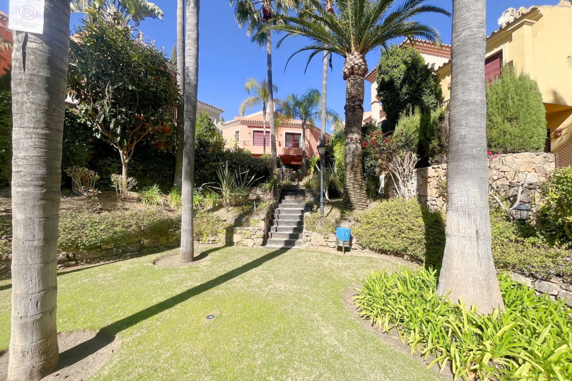 Resale - House - Detached Villa - Marbella - Marbella Centro