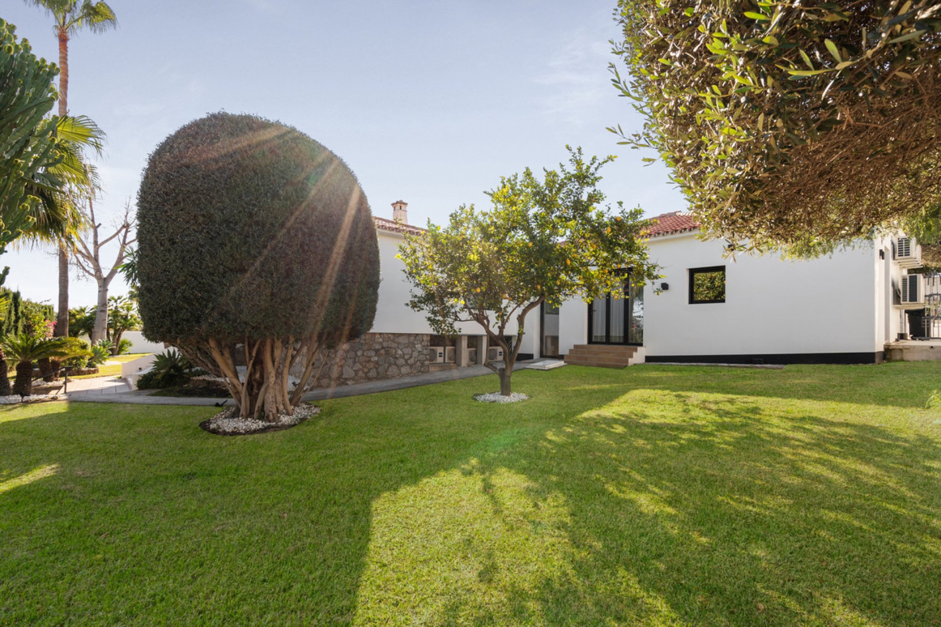 Resale - House - Detached Villa - Marbella - Marbella Centro