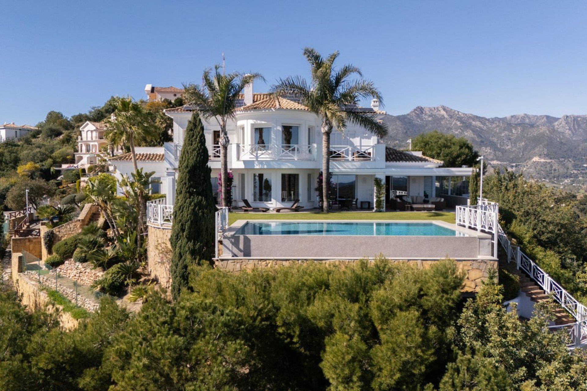 Resale - House - Detached Villa - Marbella - Marbella Centro