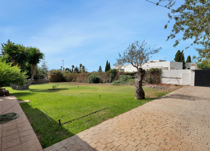 Resale - House - Detached Villa - Marbella - Marbella Centro