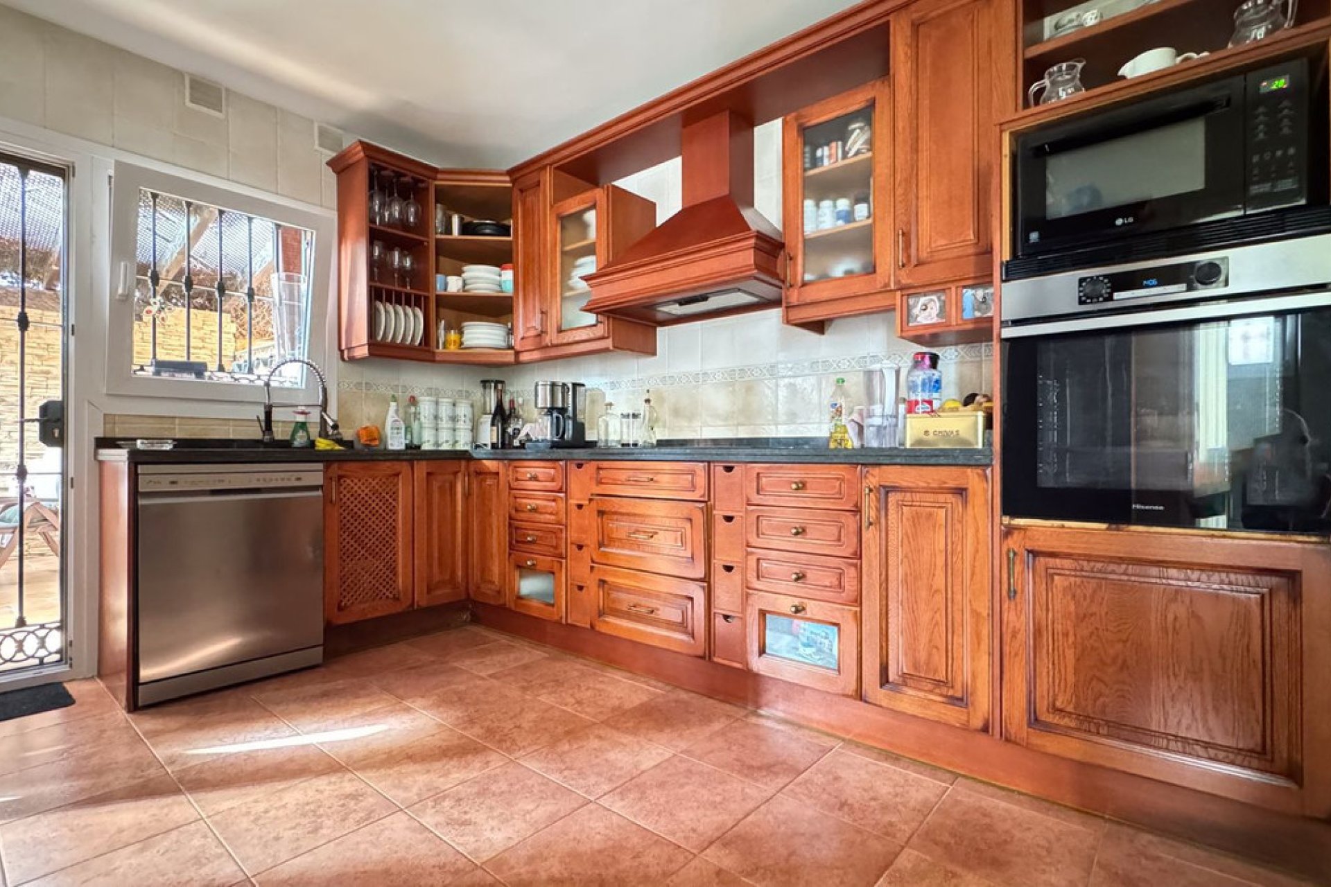 Resale - House - Detached Villa - Marbella - Marbella Centro