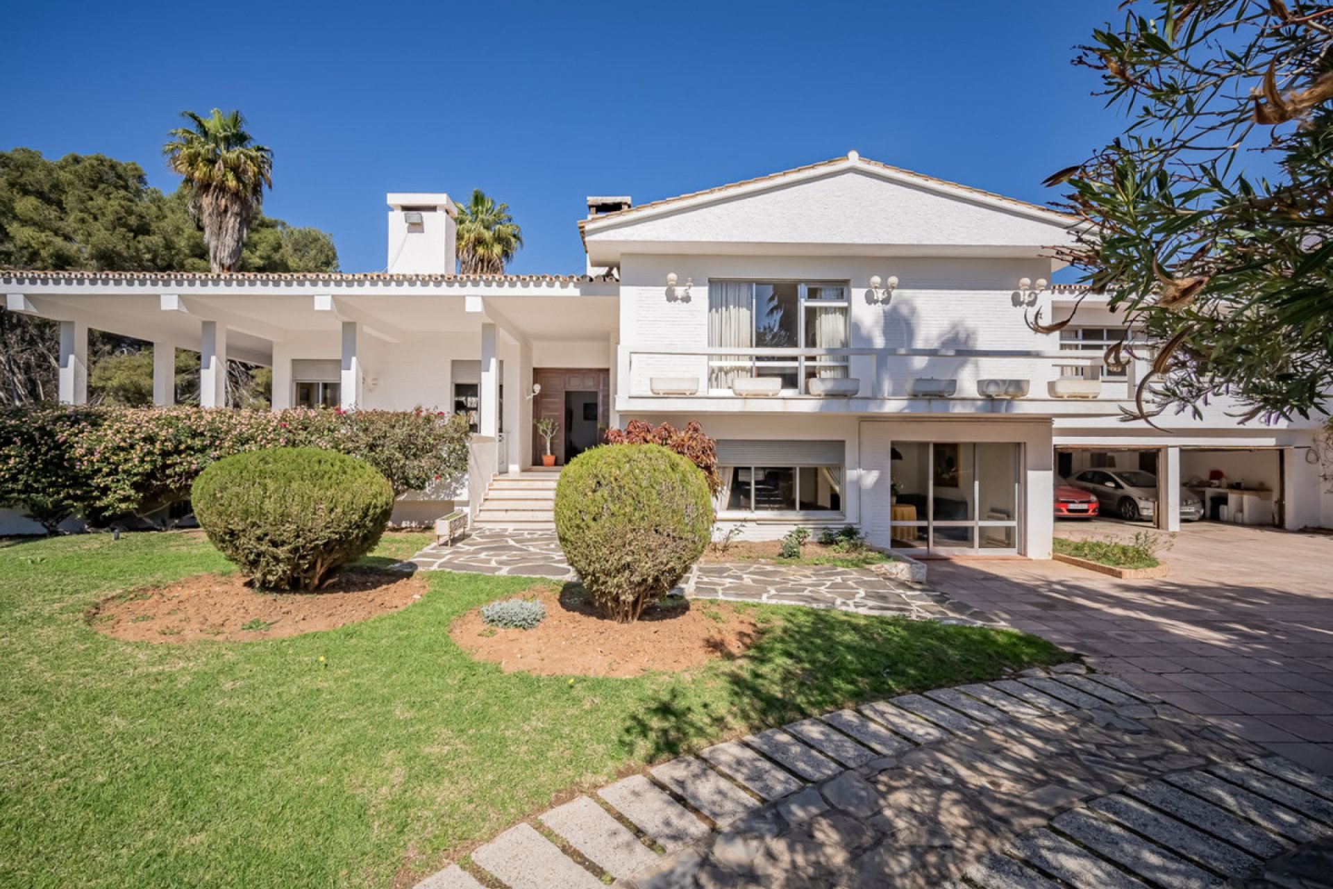 Resale - House - Detached Villa - Marbella - Marbella Centro