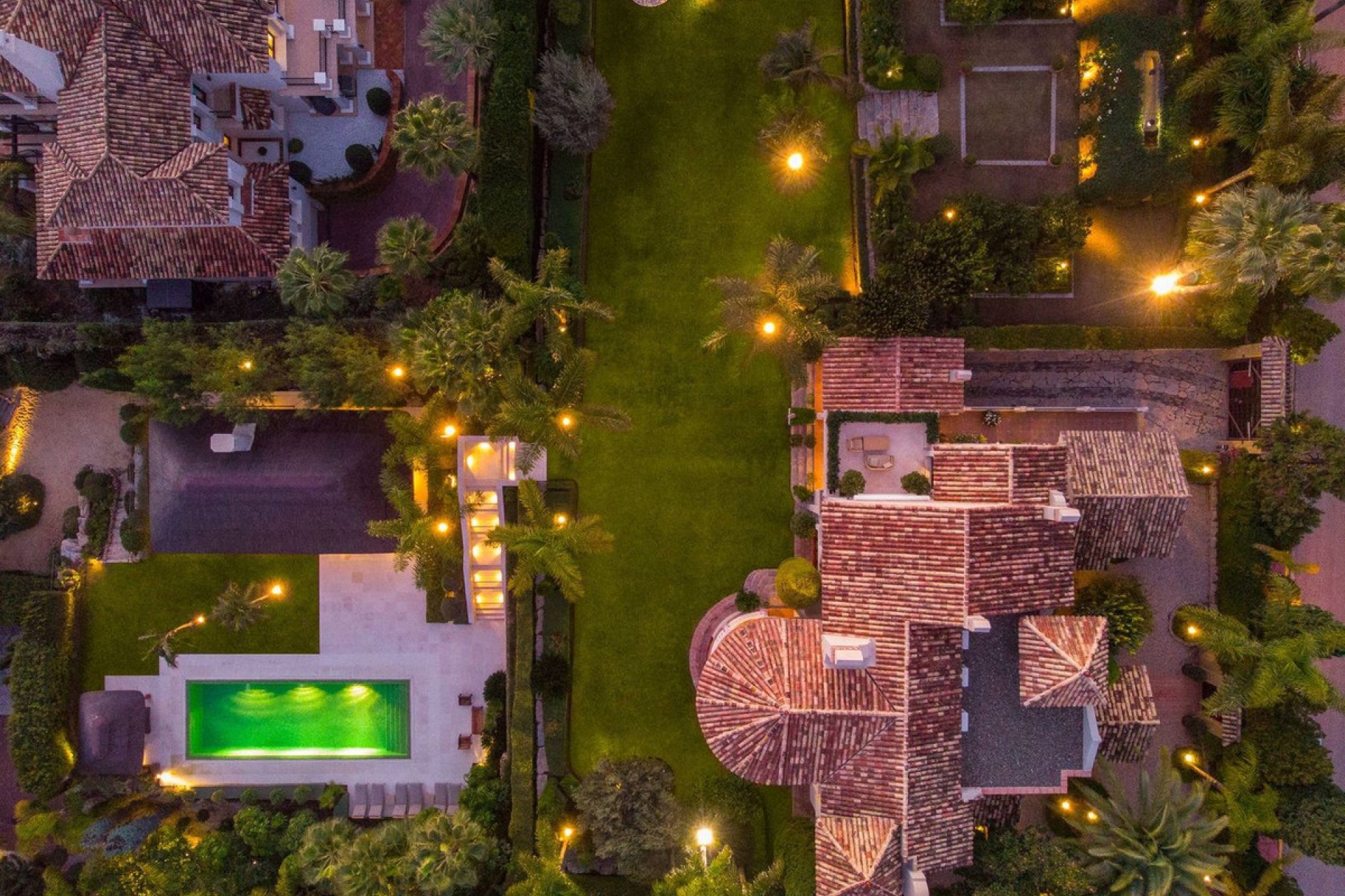 Resale - House - Detached Villa - Marbella - Marbella Centro