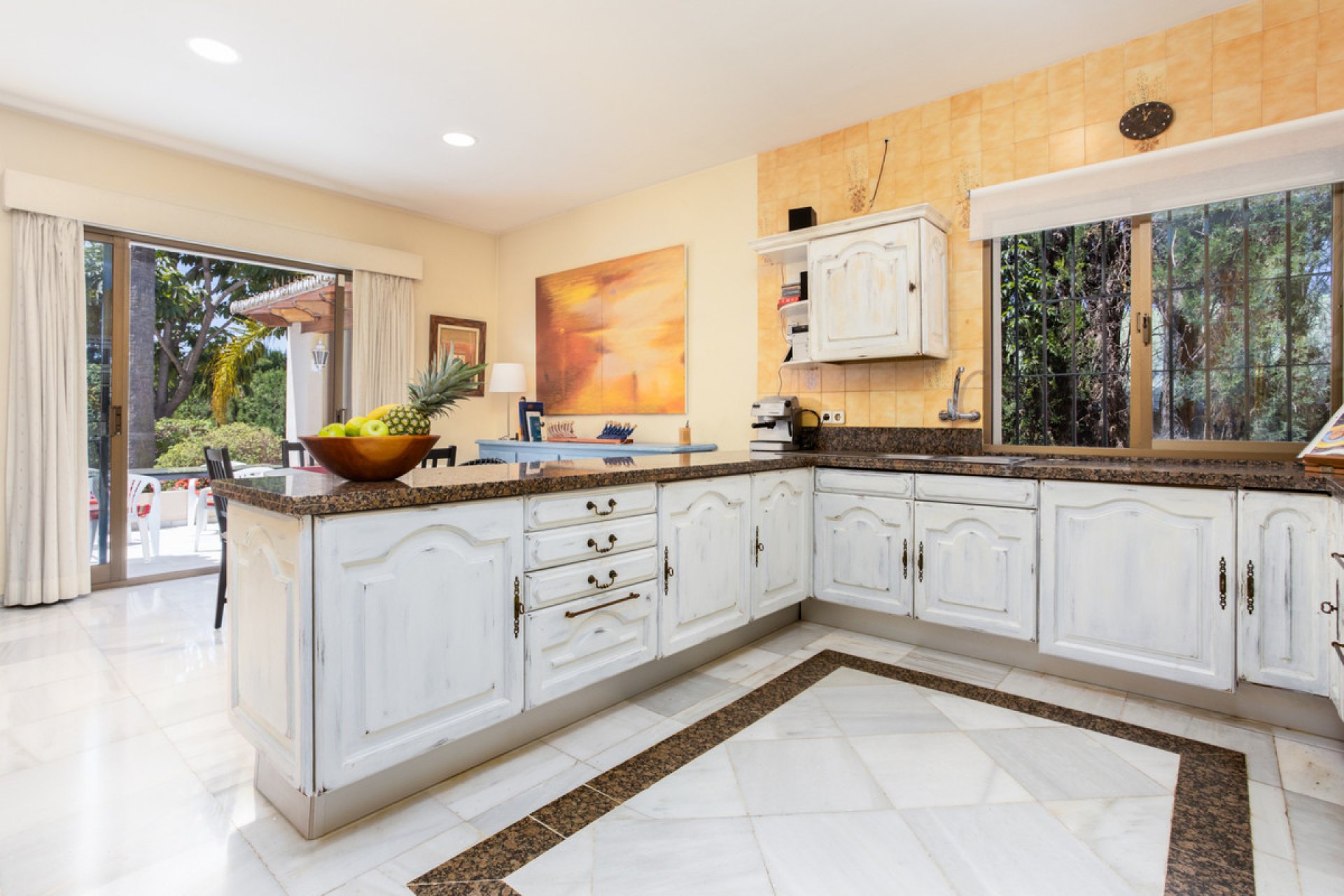 Resale - House - Detached Villa - Marbella - Marbella Centro