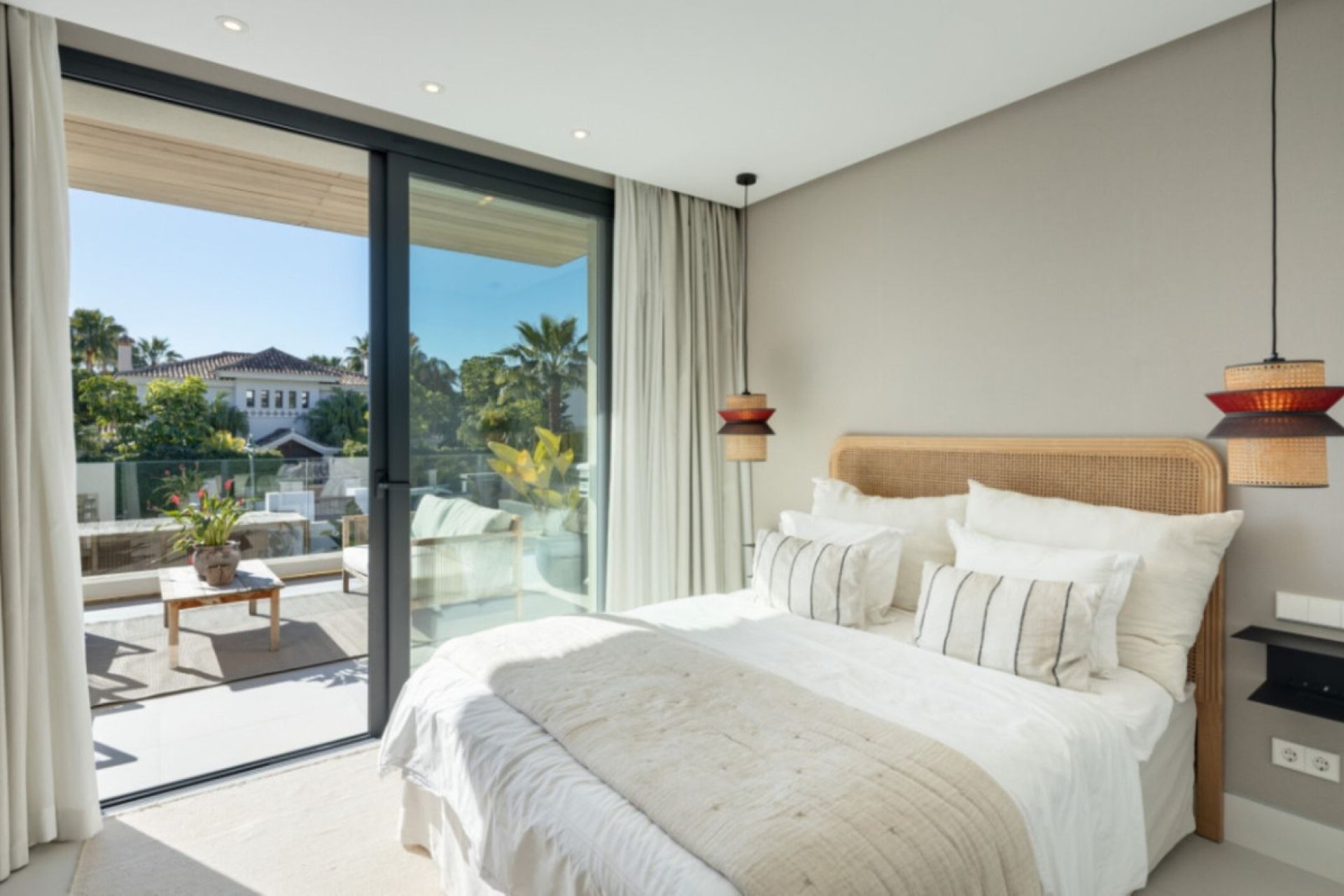 Resale - House - Detached Villa - Marbella - Marbella Centro