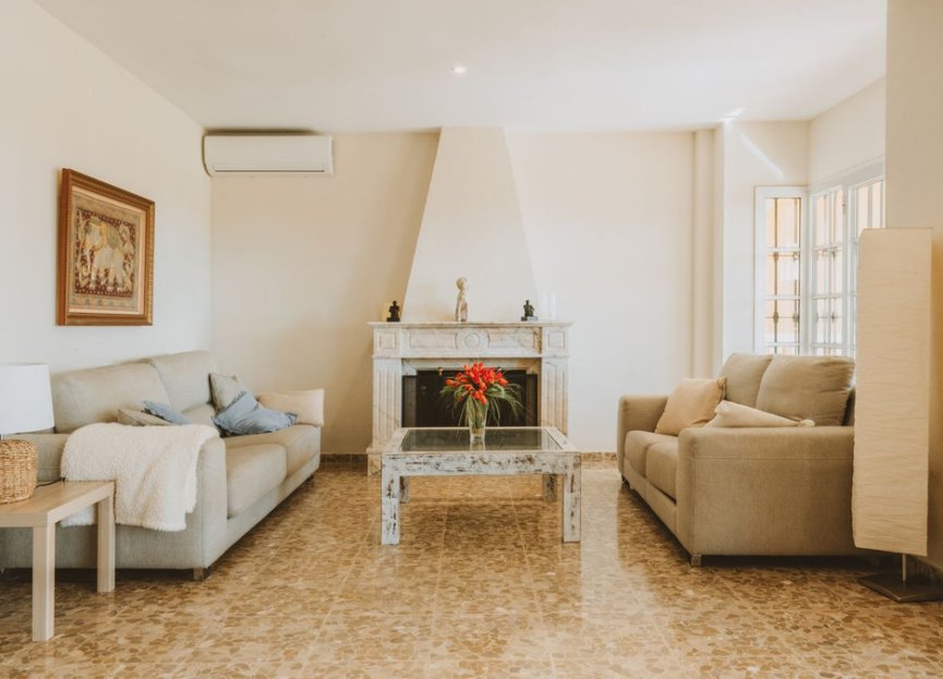 Resale - House - Detached Villa - Marbella - Marbella Centro