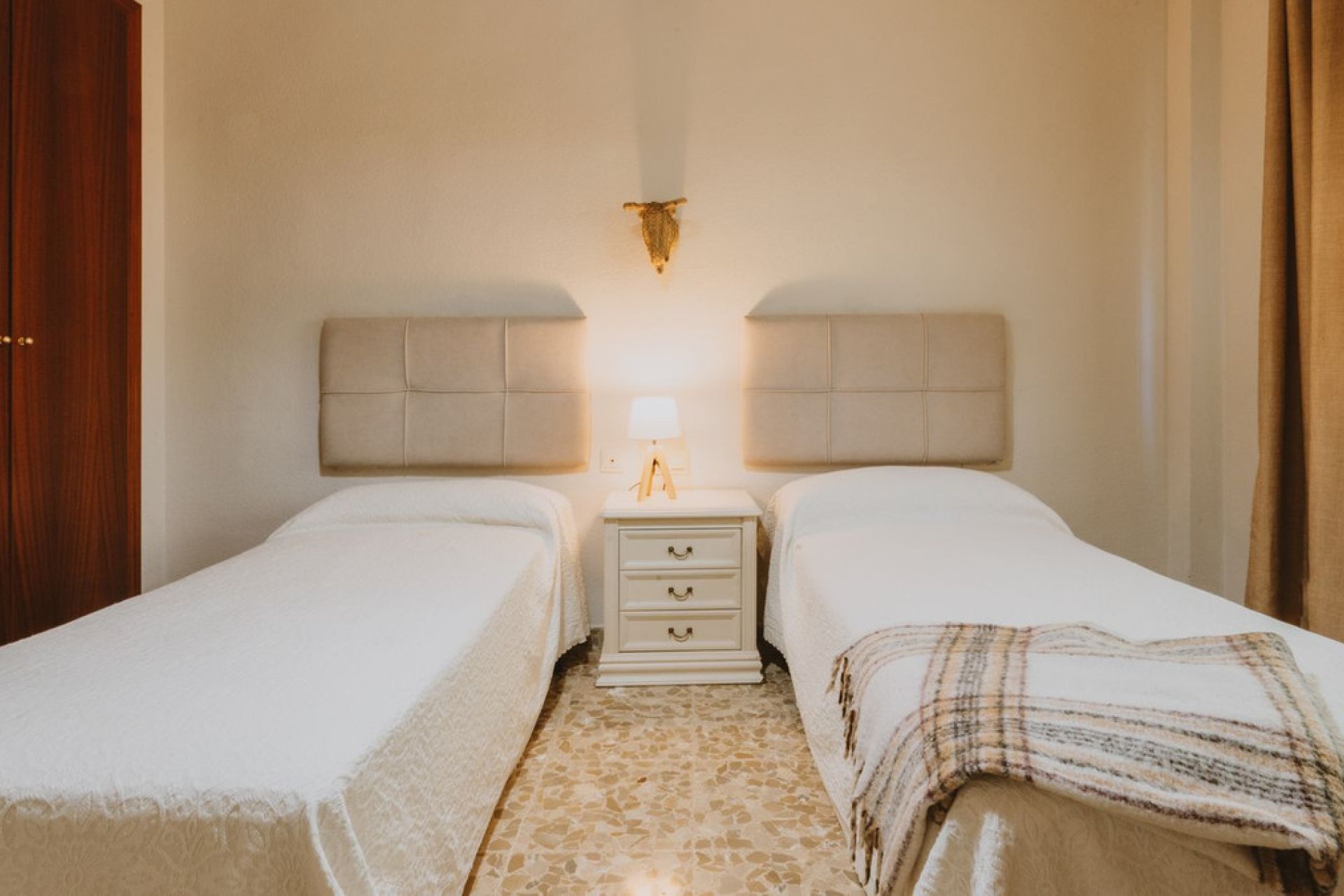 Resale - House - Detached Villa - Marbella - Marbella Centro