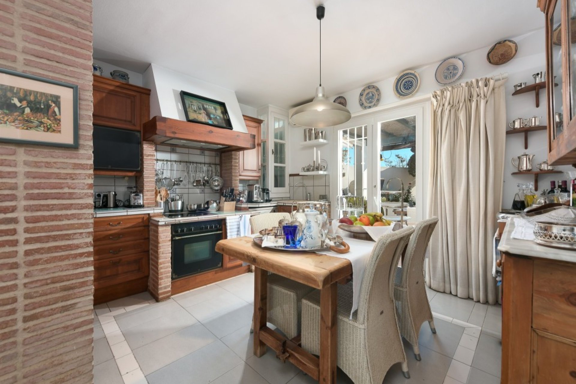 Resale - House - Detached Villa - Marbella - Marbella Centro