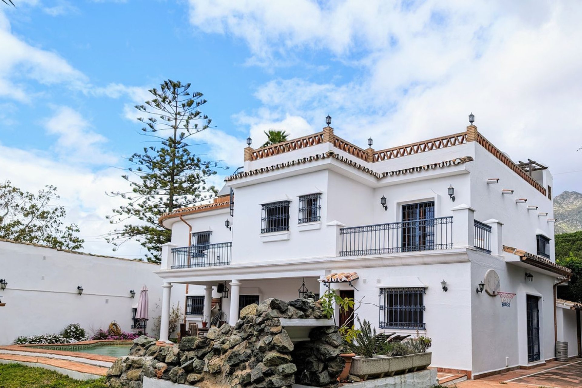 Resale - House - Detached Villa - Marbella - Marbella Centro