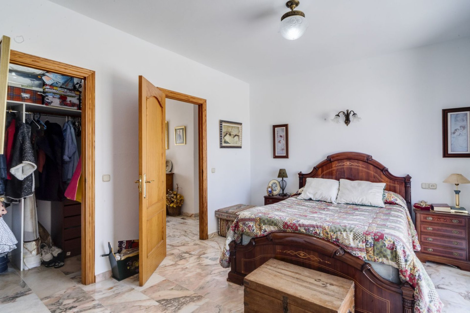 Resale - House - Detached Villa - Marbella - Marbella Centro