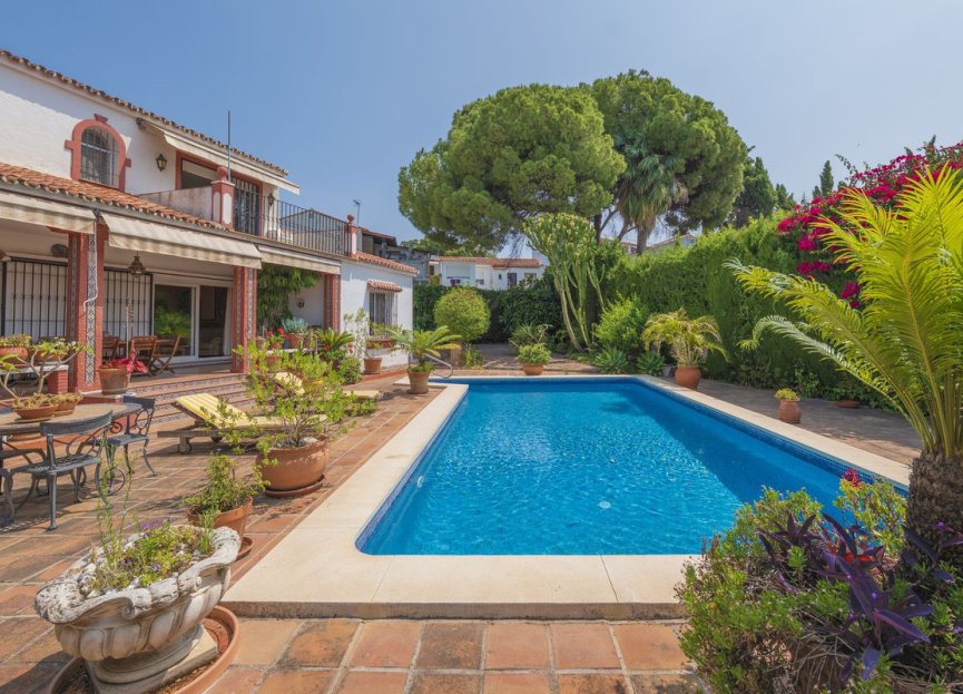 Resale - House - Detached Villa - Marbella - Marbella Centro