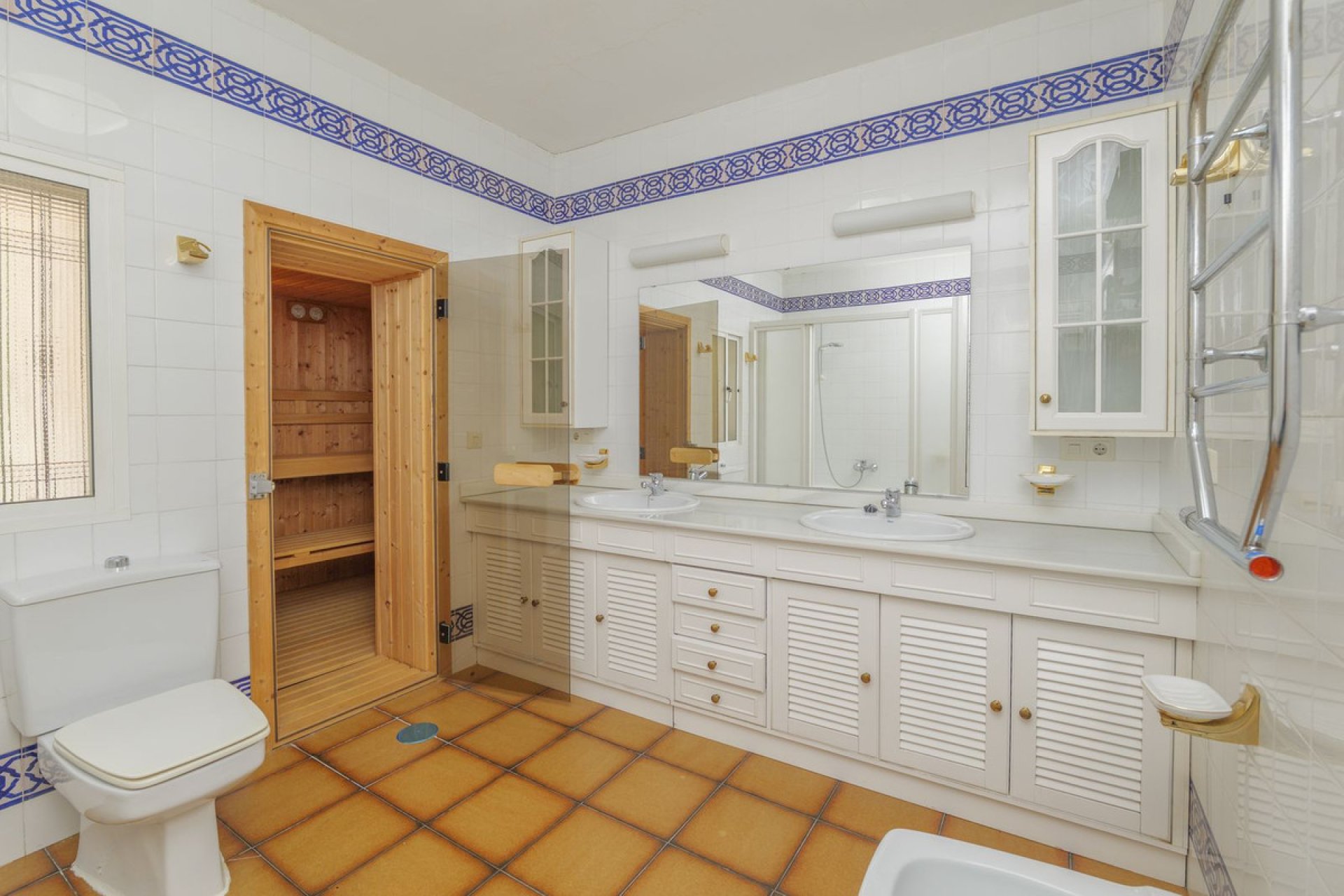 Resale - House - Detached Villa - Marbella - Marbella Centro