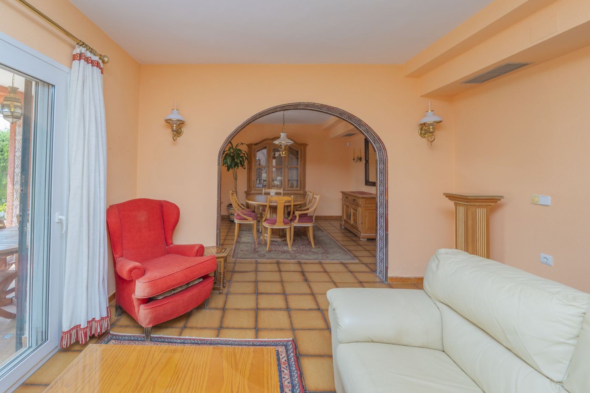 Resale - House - Detached Villa - Marbella - Marbella Centro
