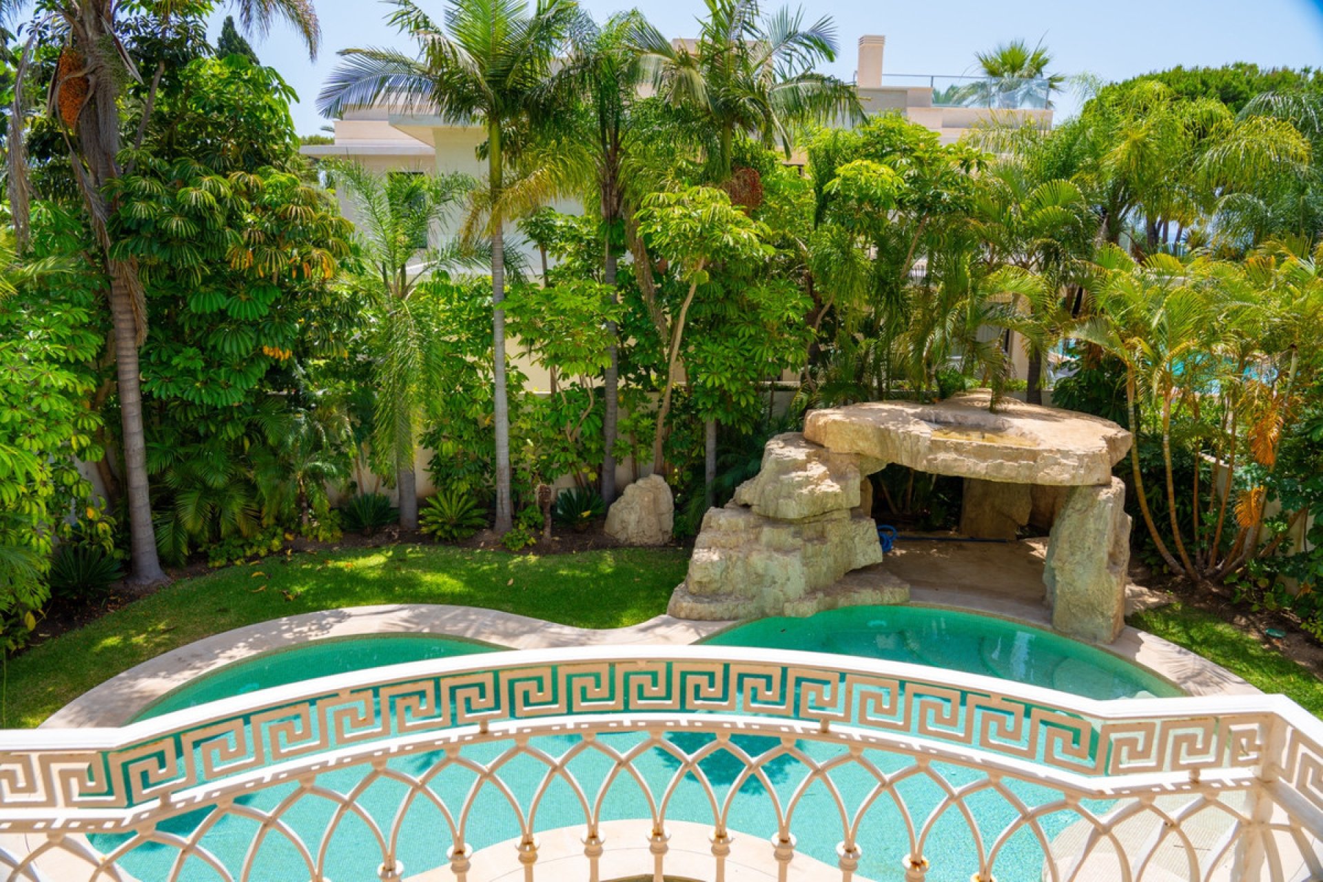 Resale - House - Detached Villa - Marbella - Marbella Centro