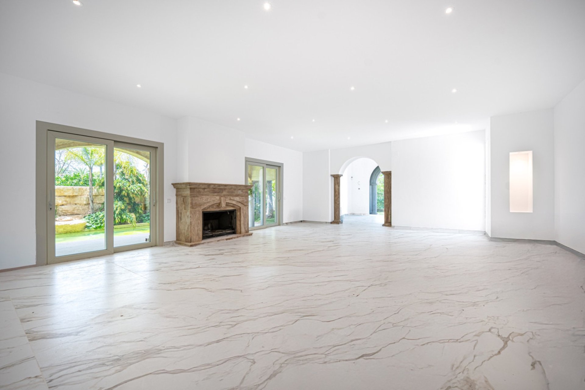 Resale - House - Detached Villa - Marbella - Marbella Centro