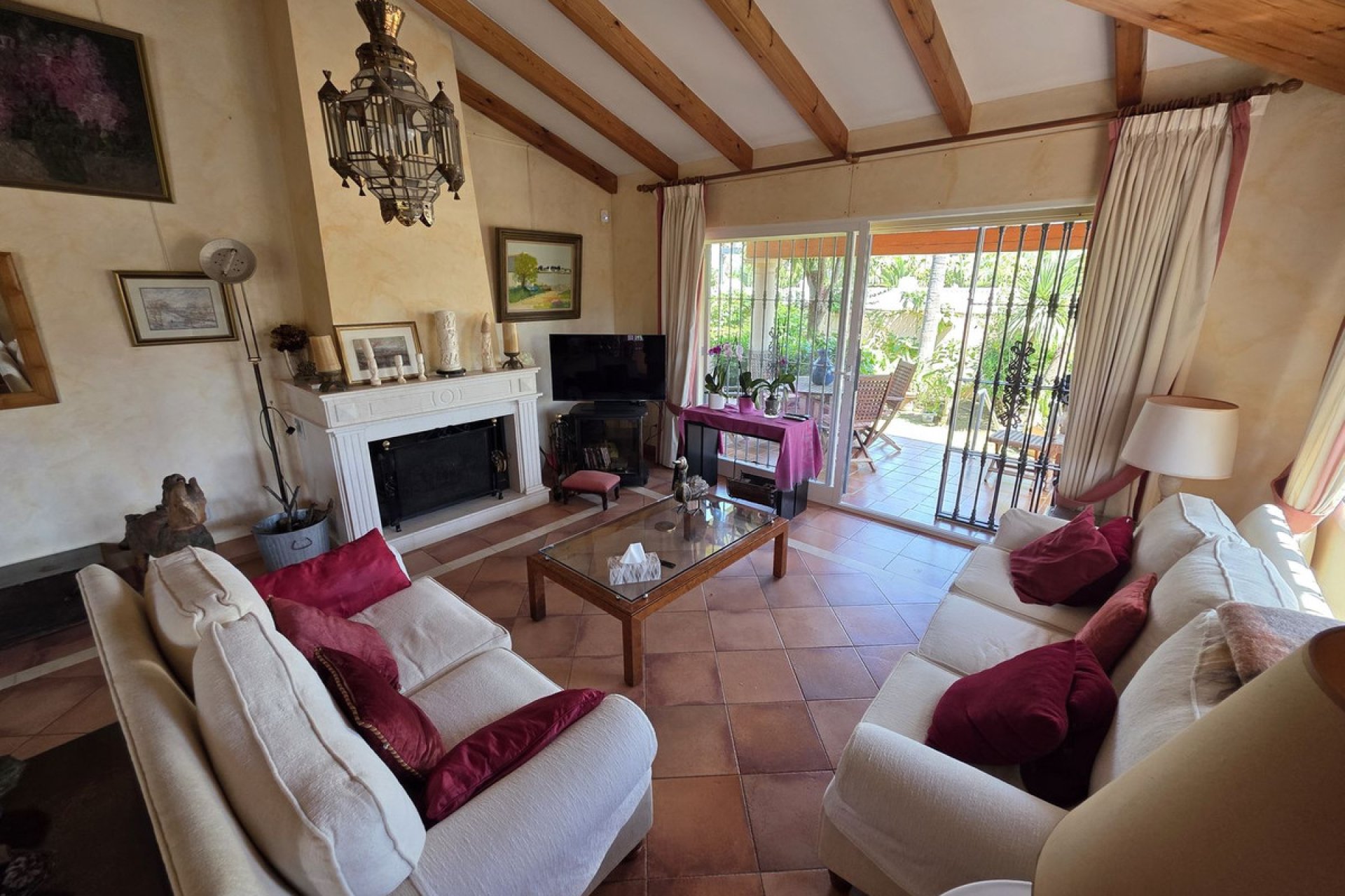 Resale - House - Detached Villa - Marbella - Marbesa