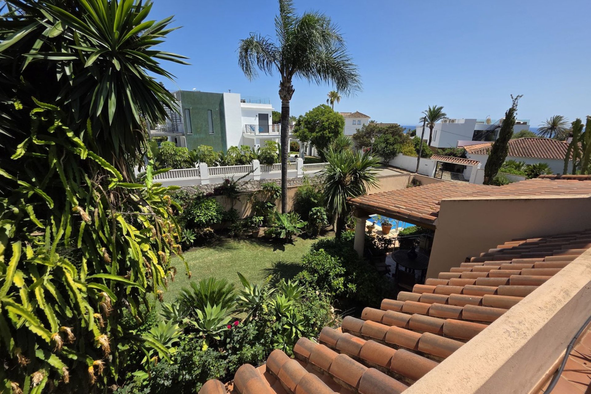 Resale - House - Detached Villa - Marbella - Marbesa